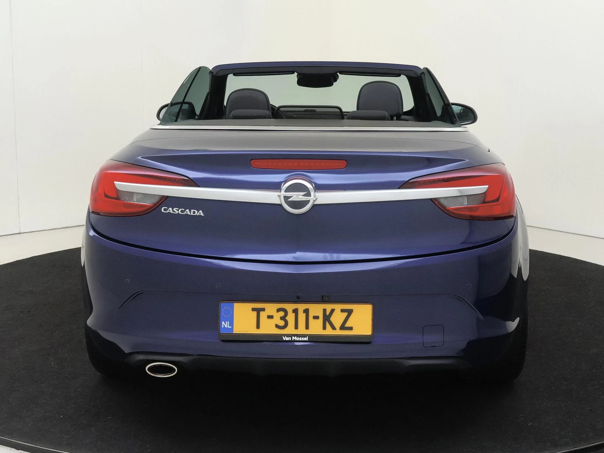 Opel-Cascada-image-4