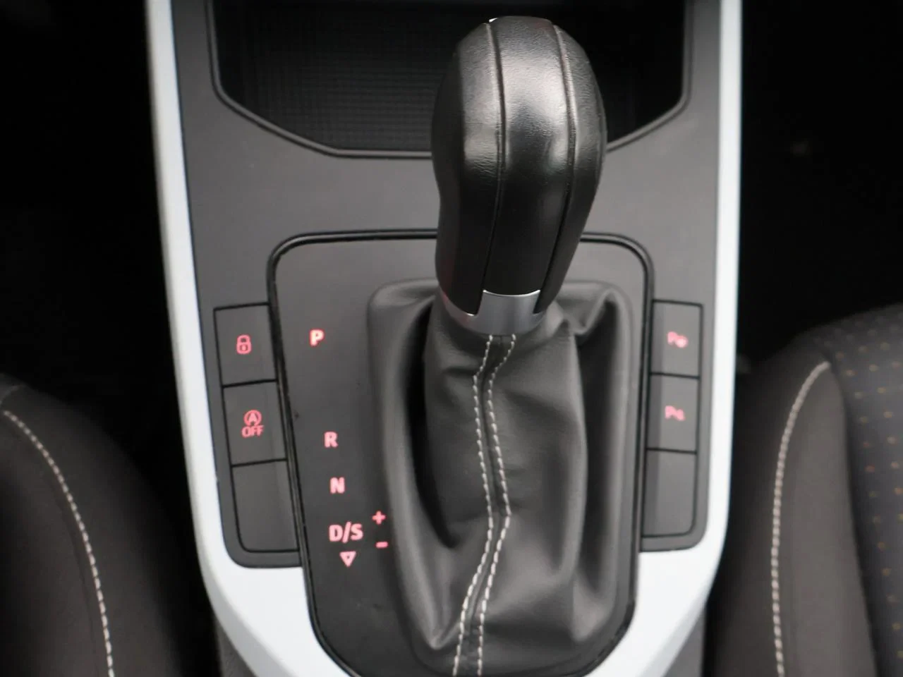 SEAT Arona Arona Arona Move! Navi 1.0 TSI 110pk*DSG*VIRTUAL COCKPIT*TREKHAAK*ACC*PDC*APP-connect