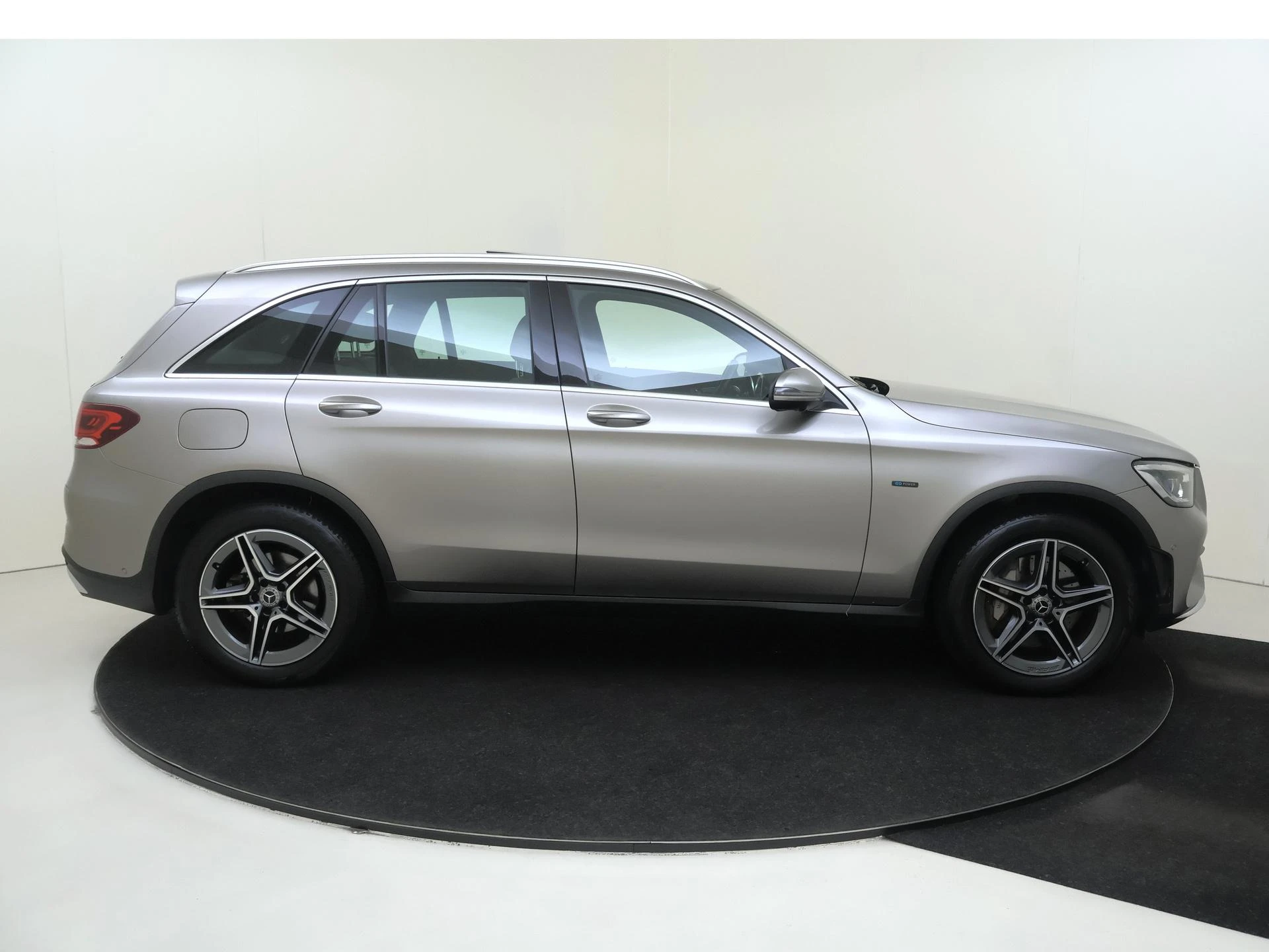 Mercedes-Benz GLC 300e 4MATIC Premium Plus
