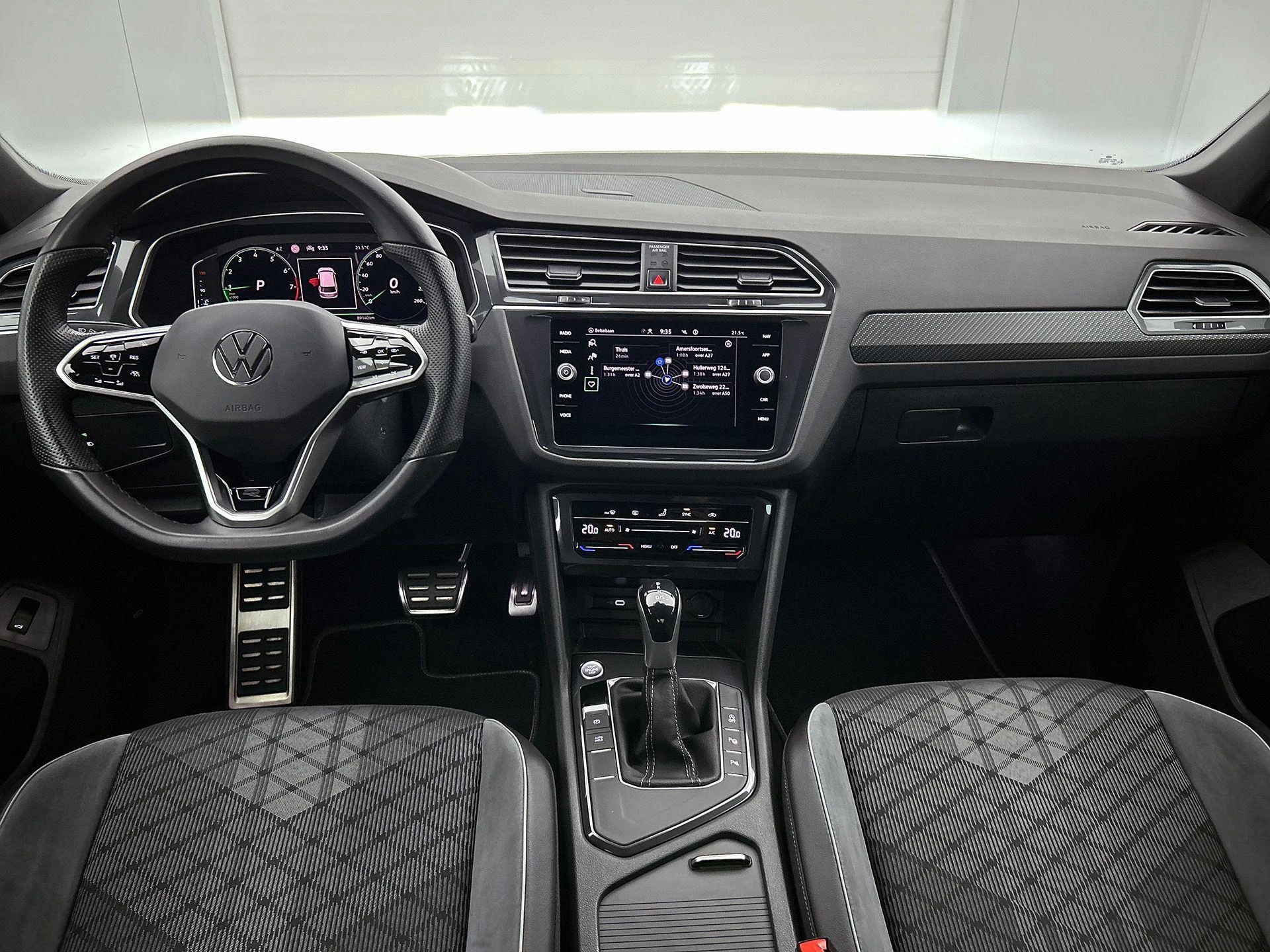 Volkswagen Tiguan 1.5 TSI R-Line Business+ | 150 PK |