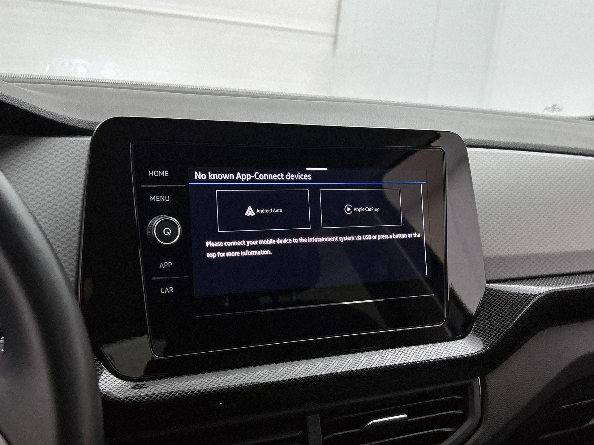 Volkswagen-T-Cross-image-11