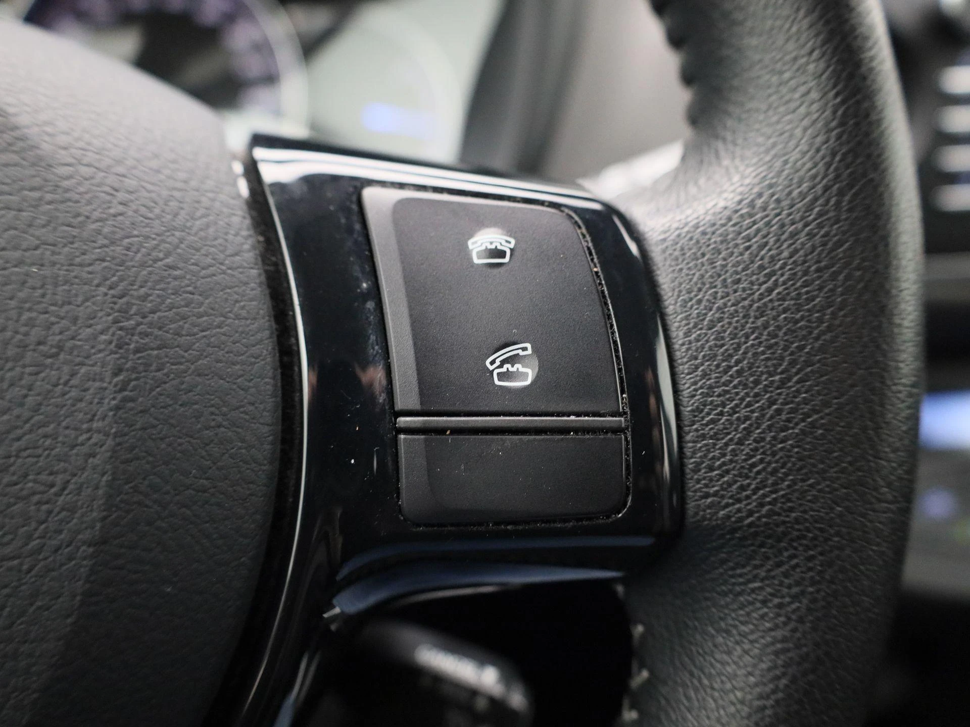 Toyota-Yaris-image-16