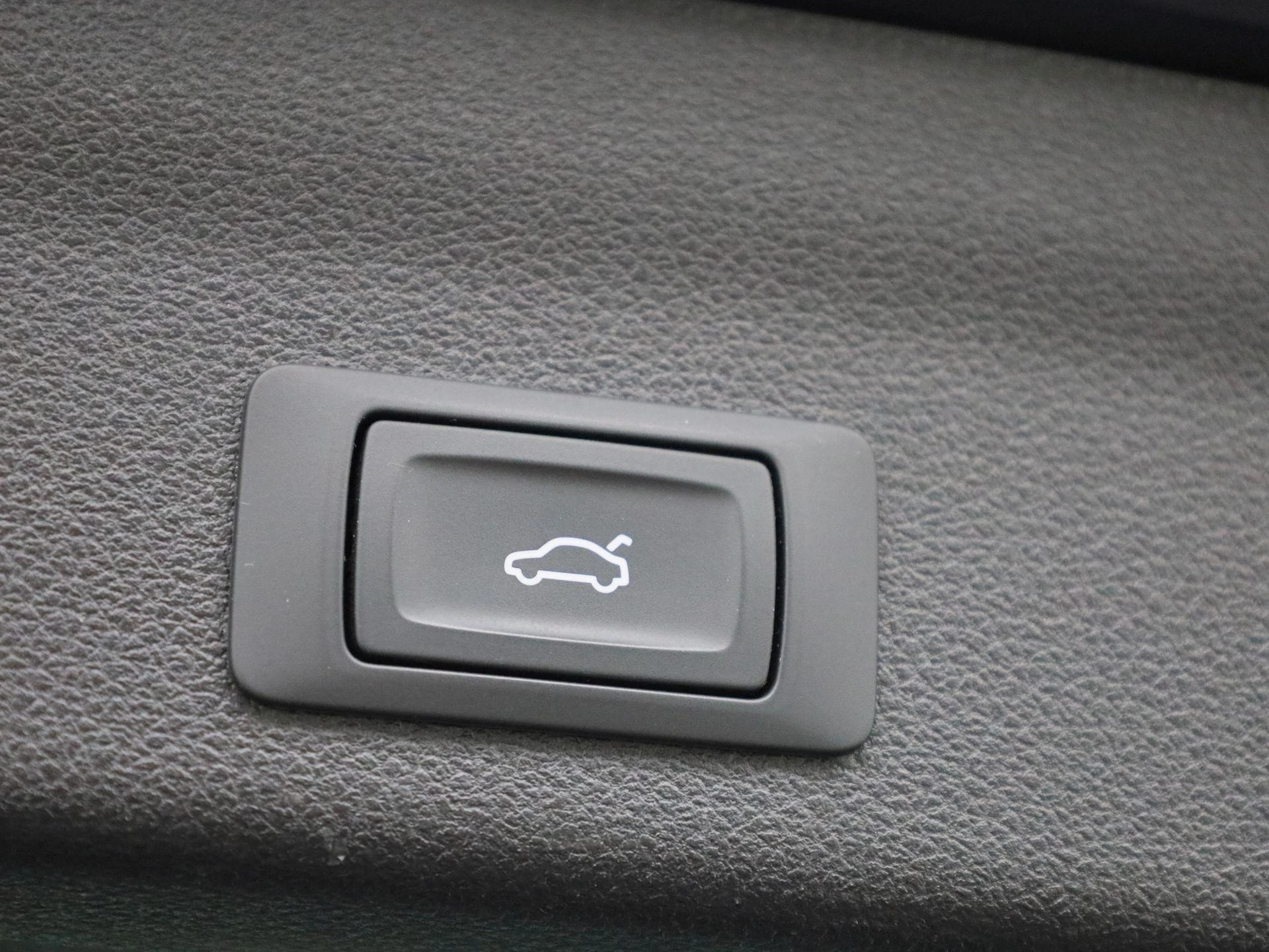 Audi A6 Avant 40 TFSI Advanced edition