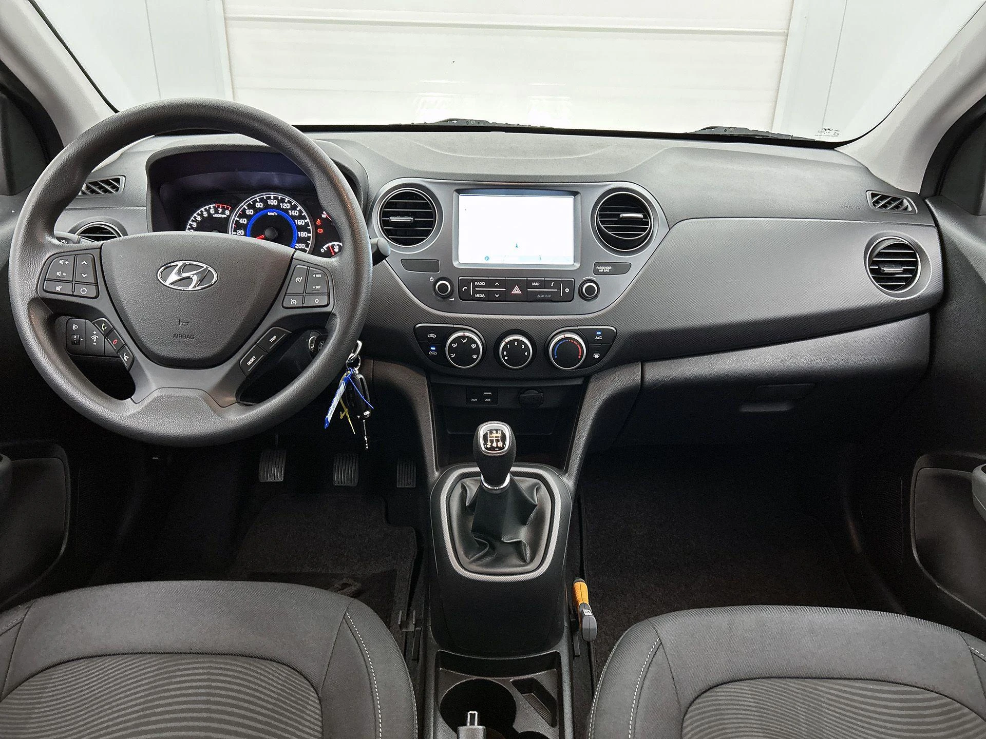 Hyundai-i10-image-18