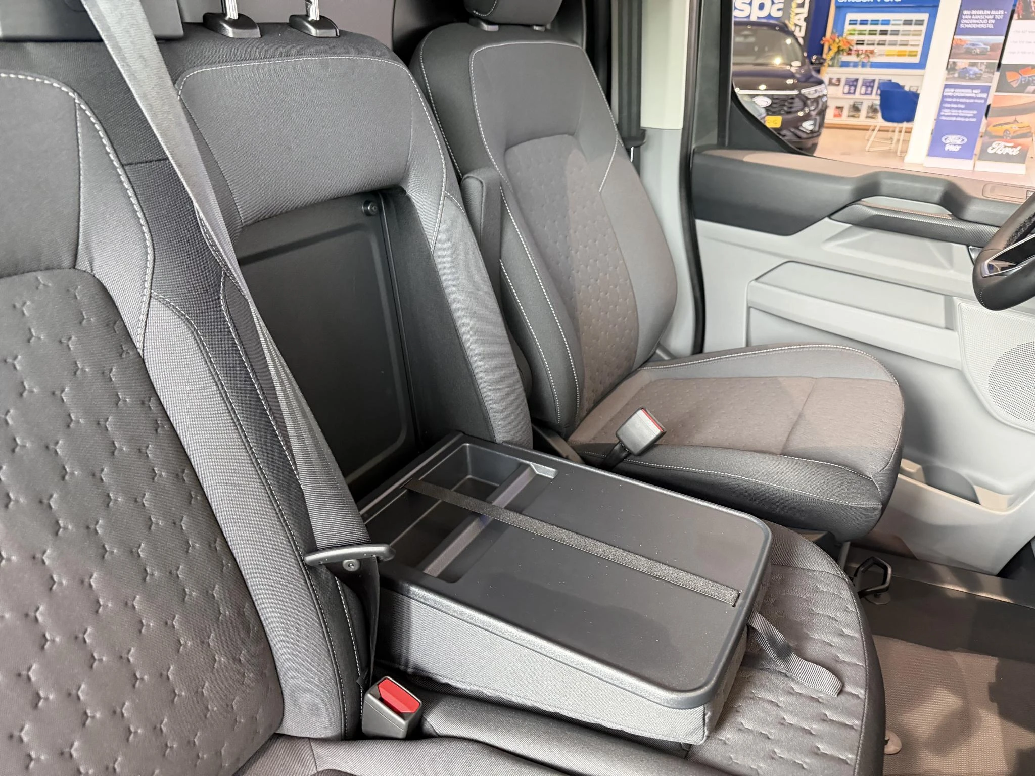 Ford-Transit Custom-image-19