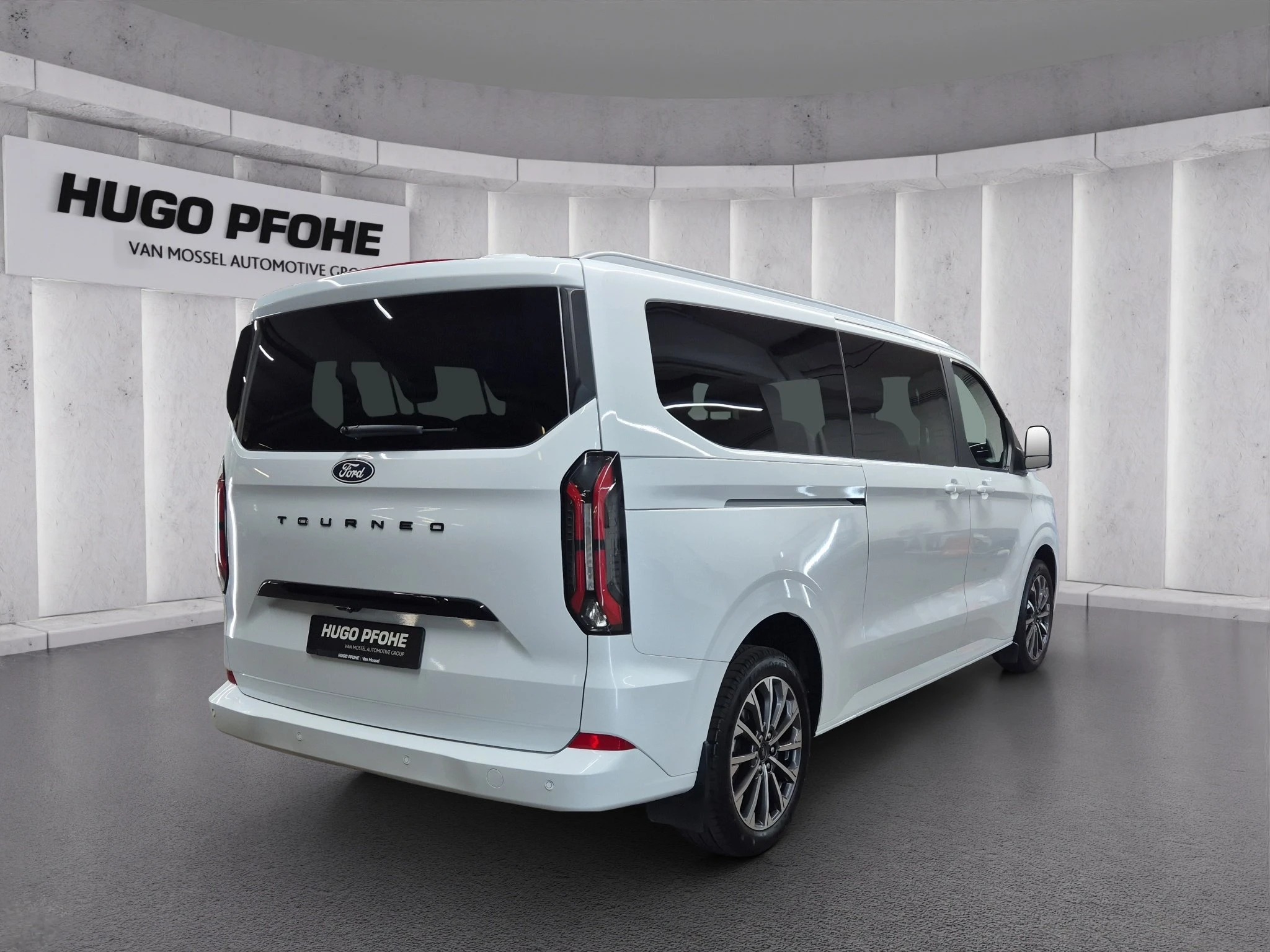 Ford-Tourneo Custom-image-4