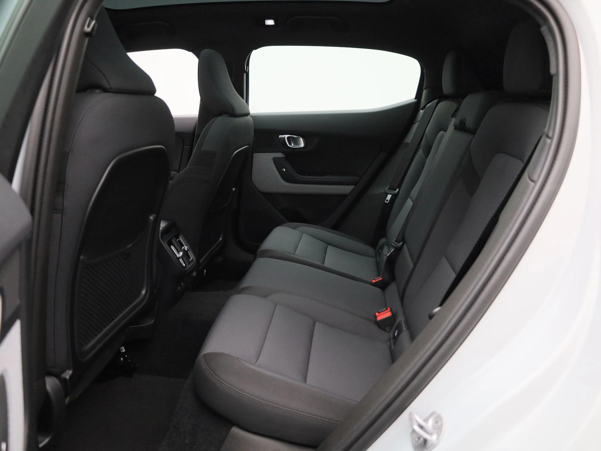 Polestar-2-image-10