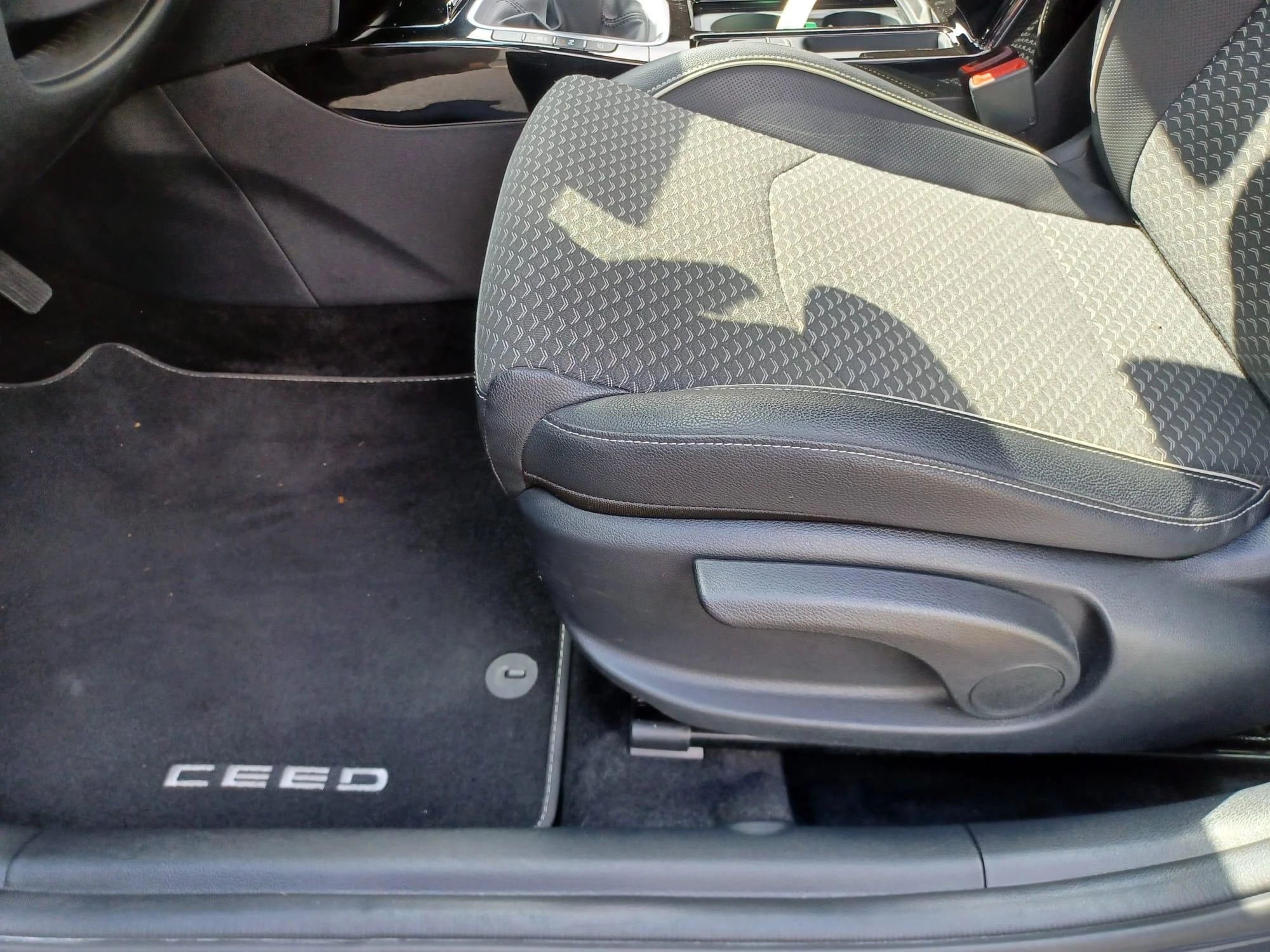 Kia-Ceed Sportswagon-image-10