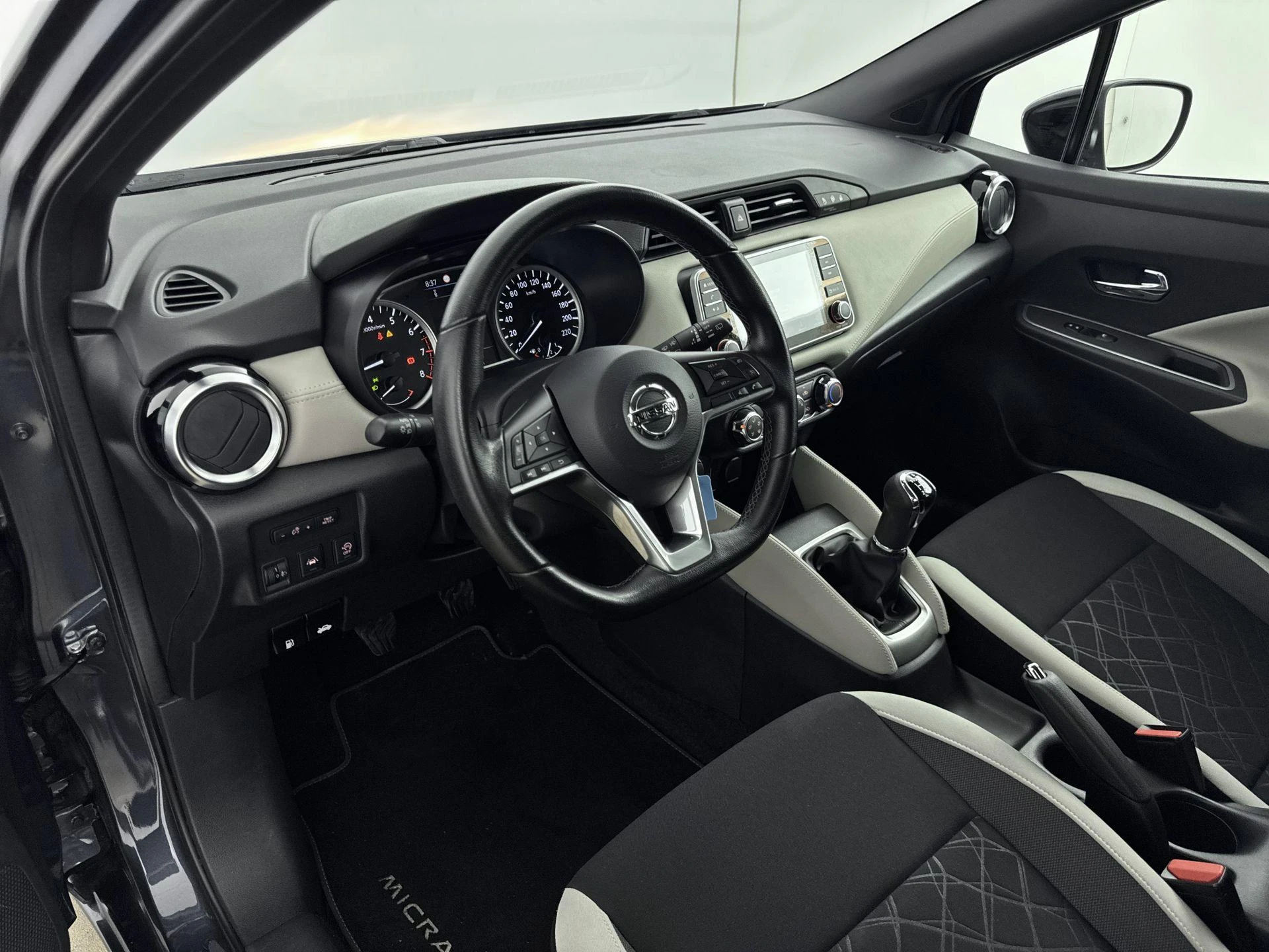 Nissan-Micra-image-10