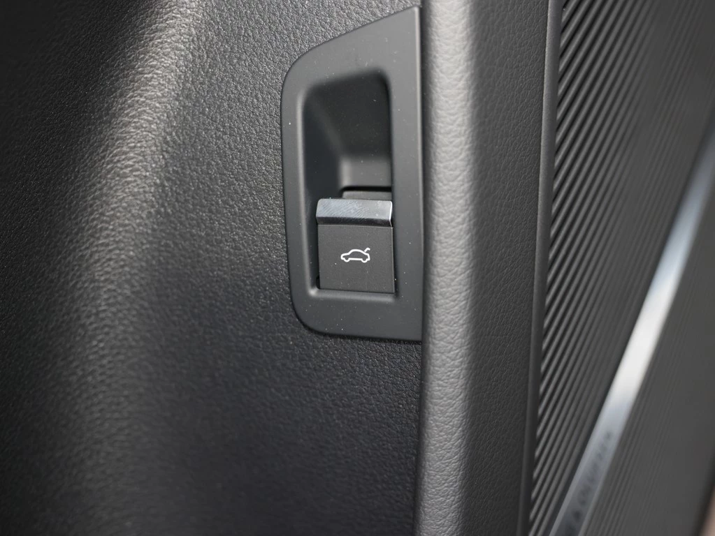 Audi RSQ8 SUV 441 kW tiptronic