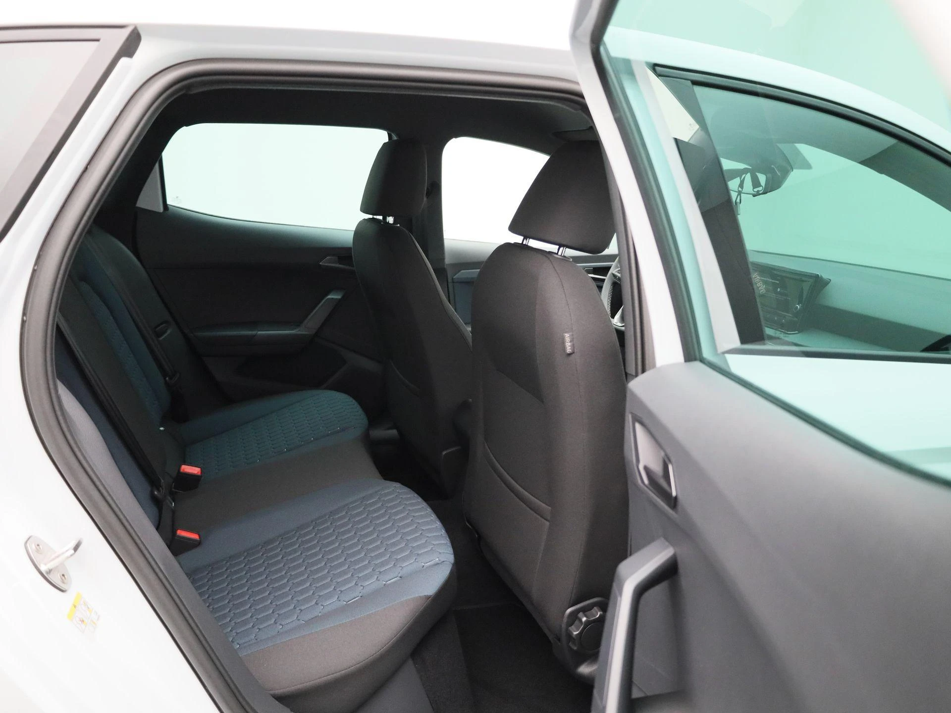 SEAT-Ibiza-image-33