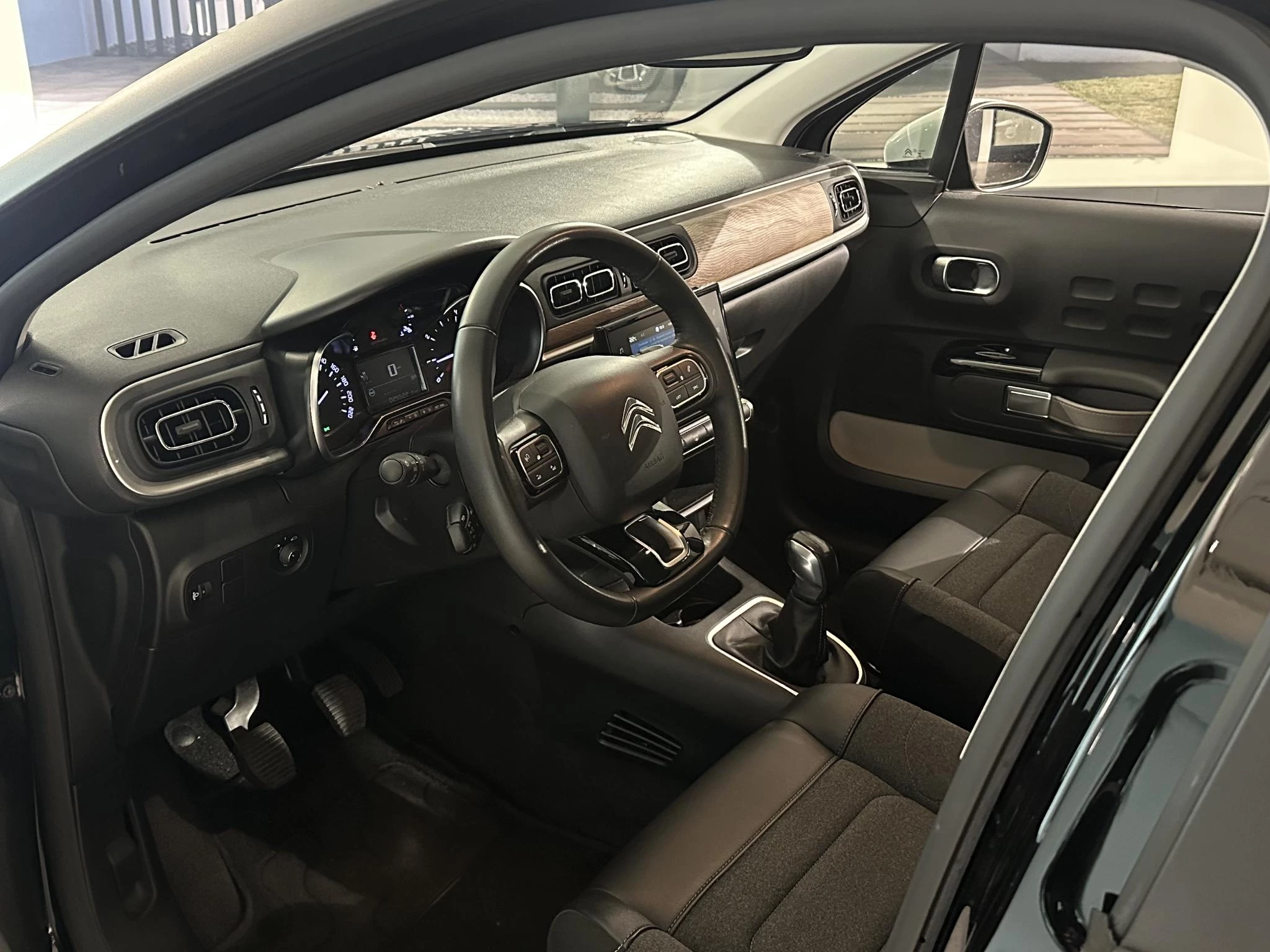 Citroën C3 1.2 PureTech Shine Business