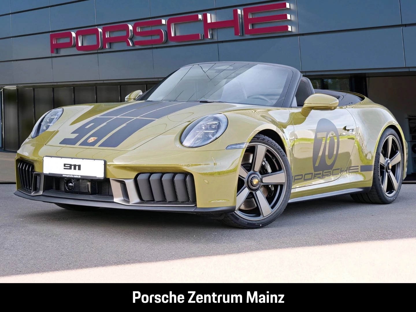 Porsche-911-image-0