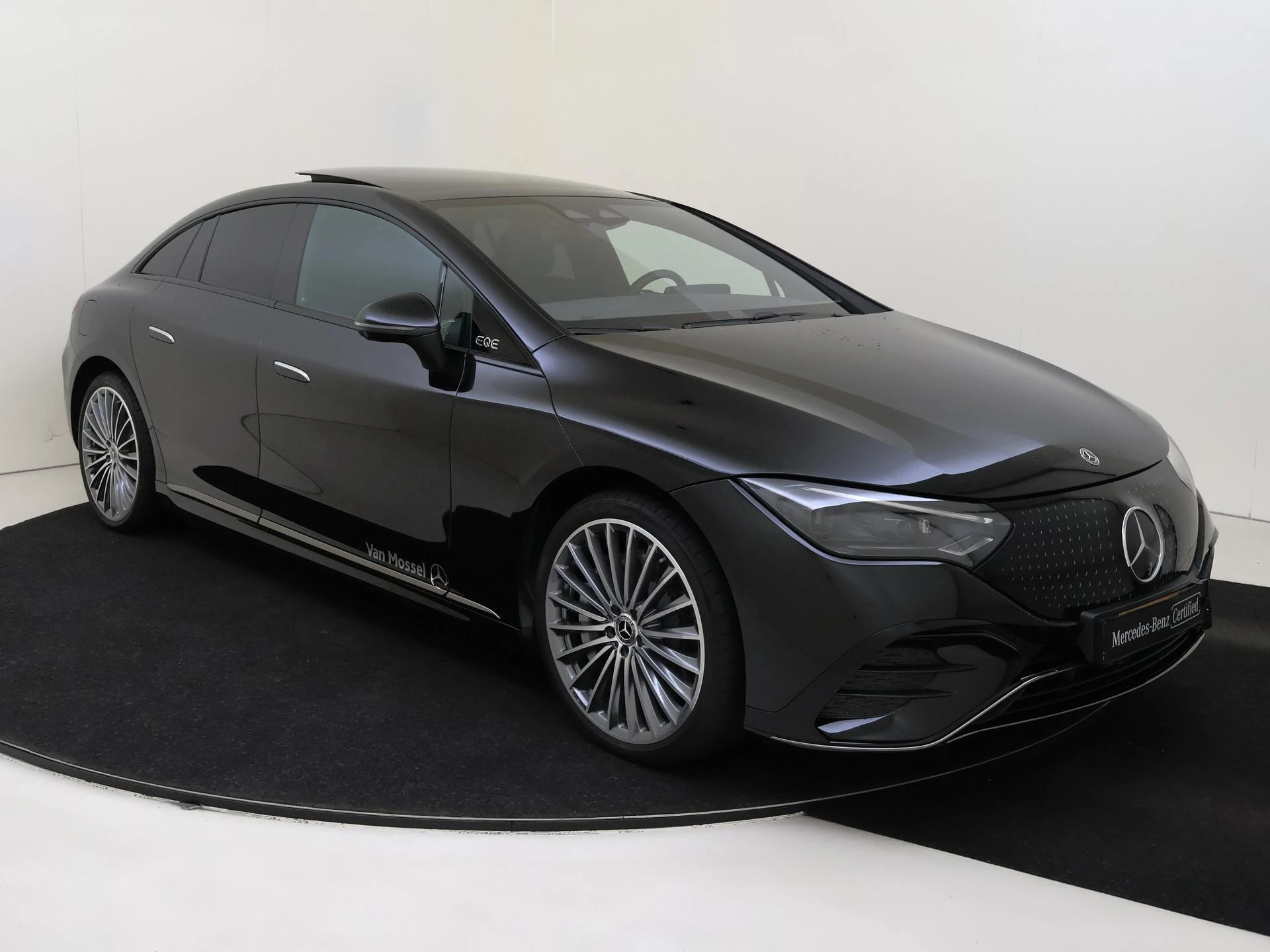 Mercedes-Benz Eqe