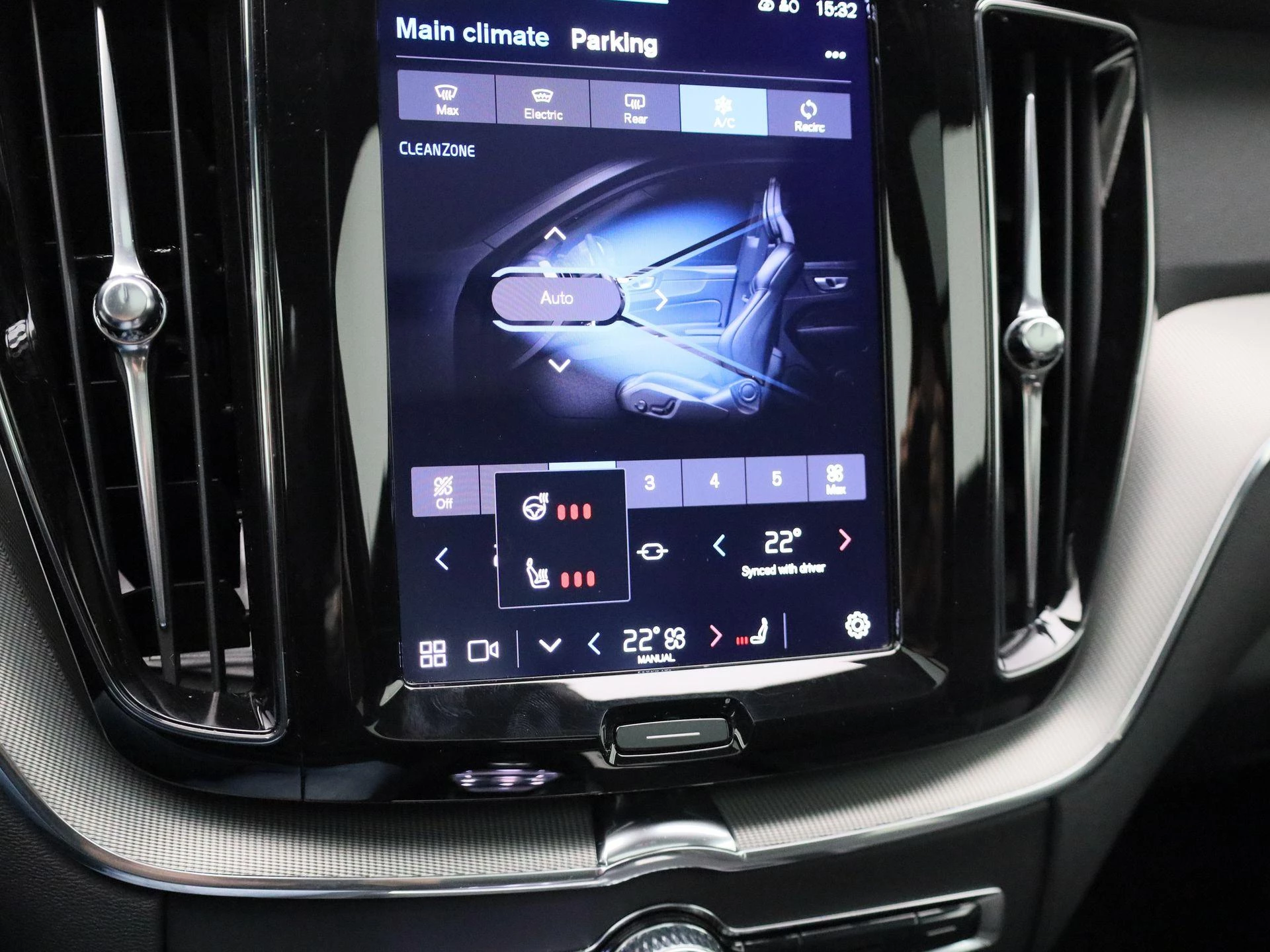Volvo XC60 2.0 T6 Plug-in hybrid AWD Plus Dark