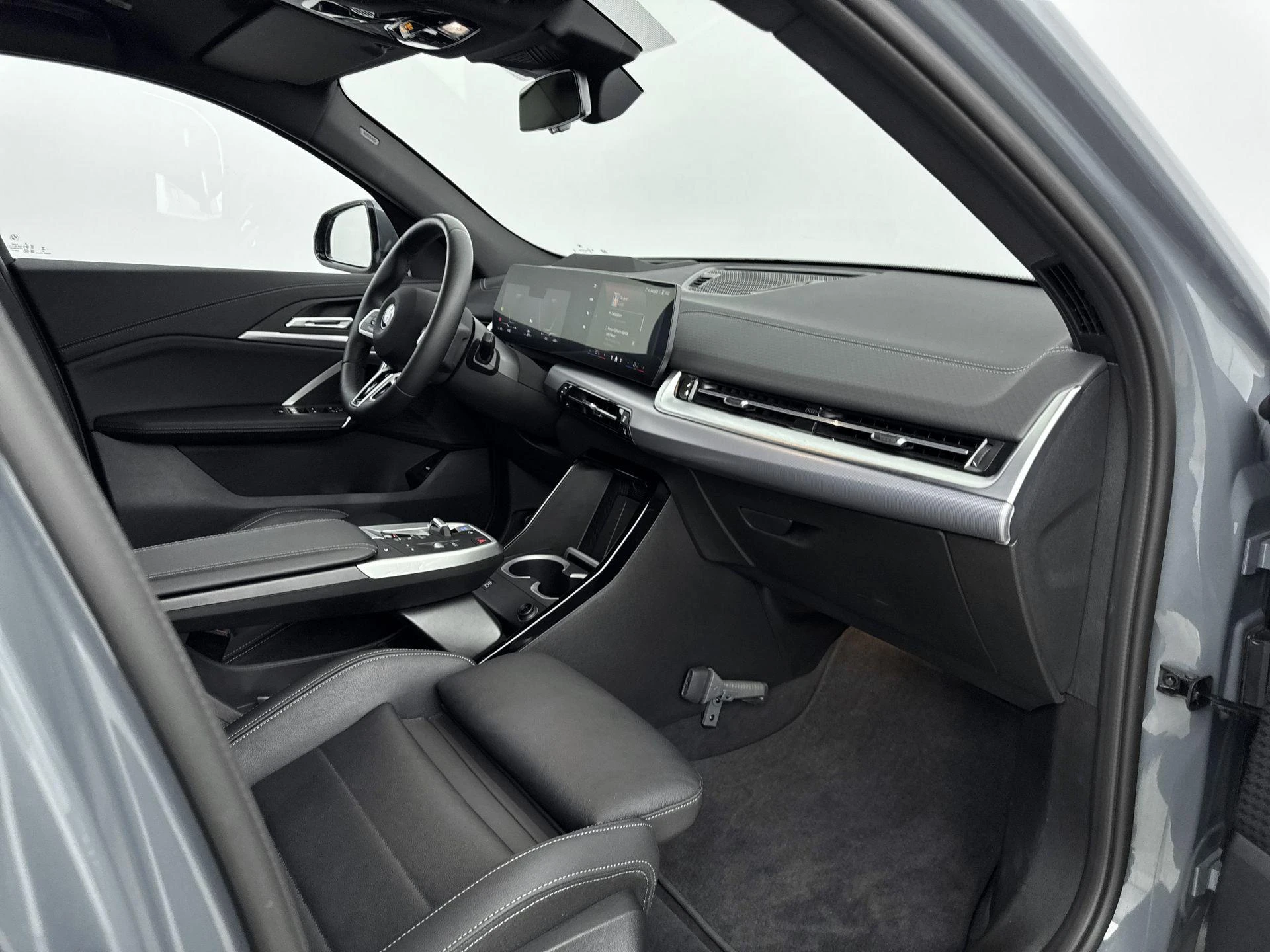 BMW-iX2-image-18