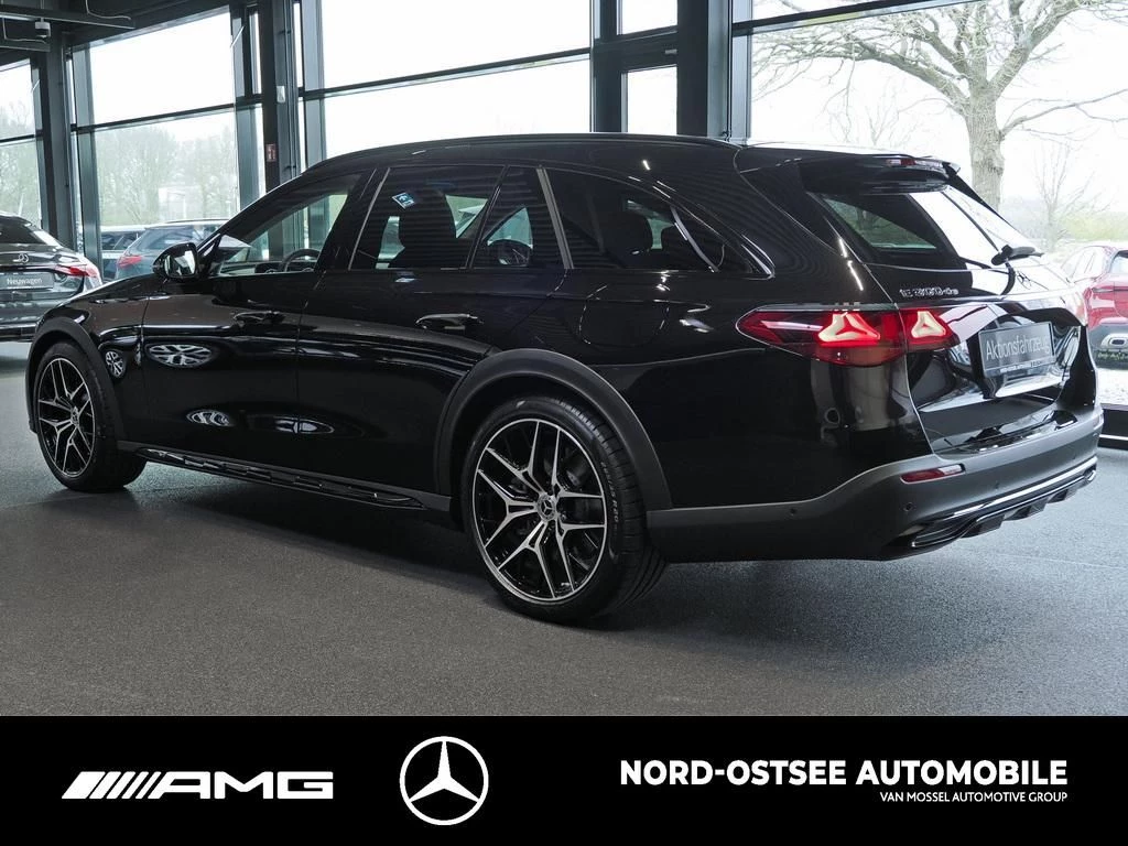 Mercedes-Benz E-Klasse 300 de 4m T All-Terrain NIGHT PANO AHK 360° All-Terrain