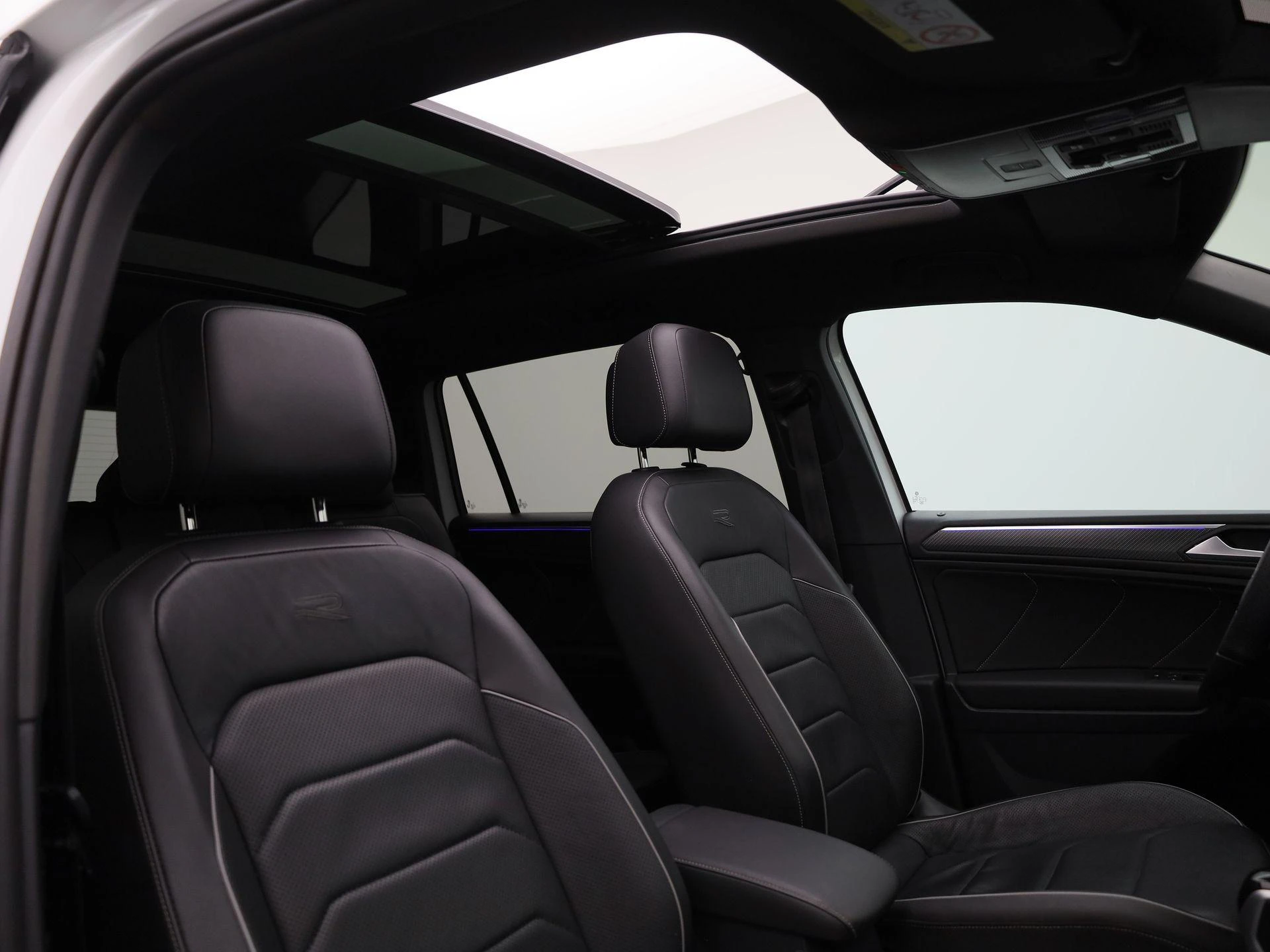 Volkswagen-Tiguan Allspace-image-58