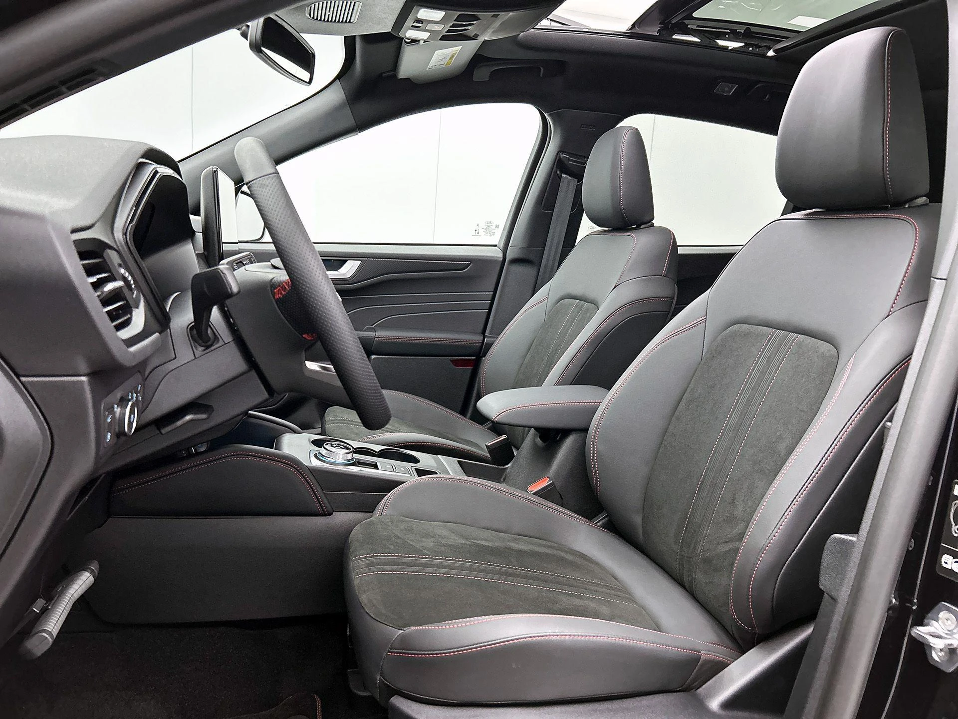 Ford-Kuga-image-35