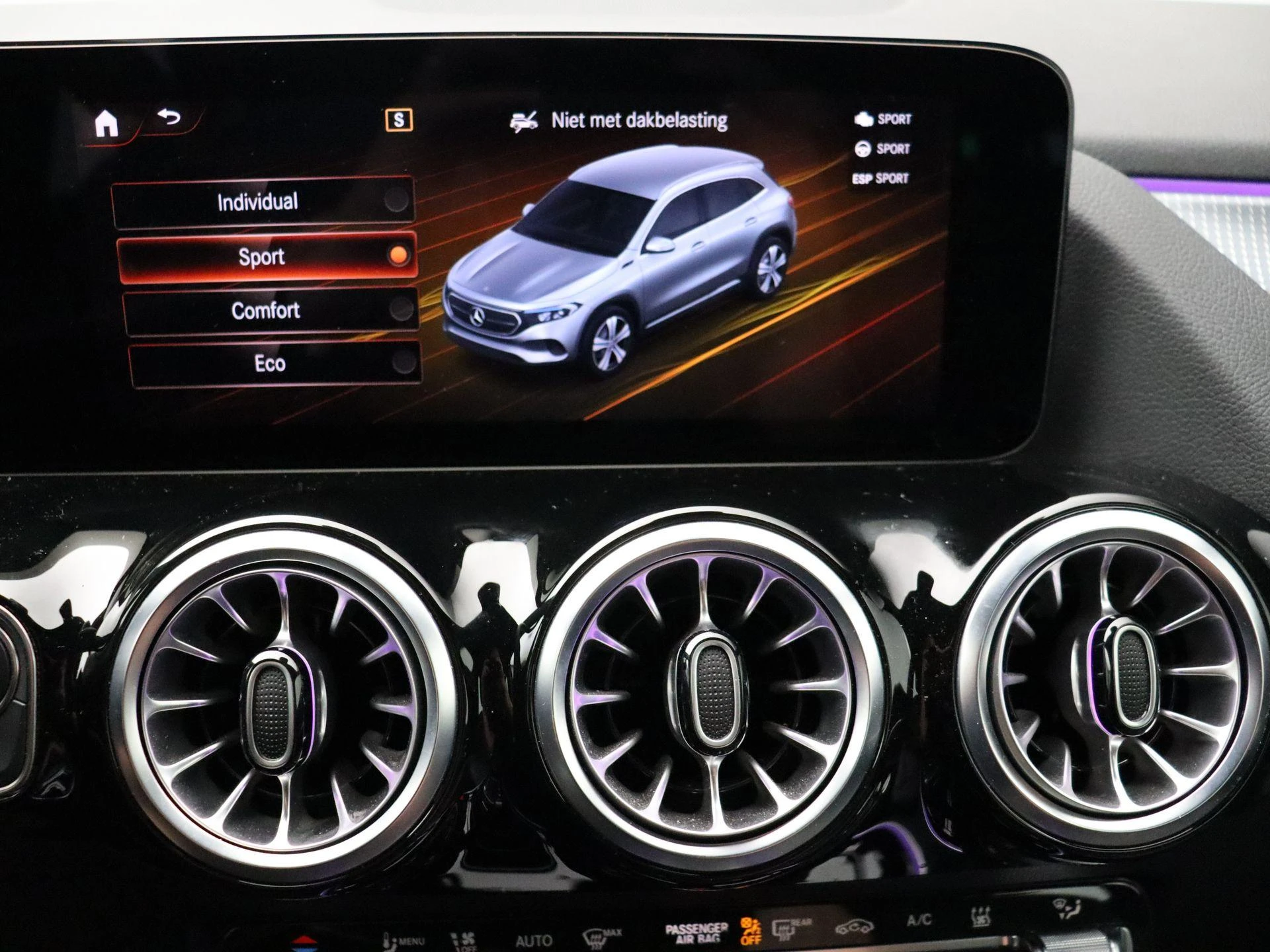 Mercedes-Benz-EQA-image-19