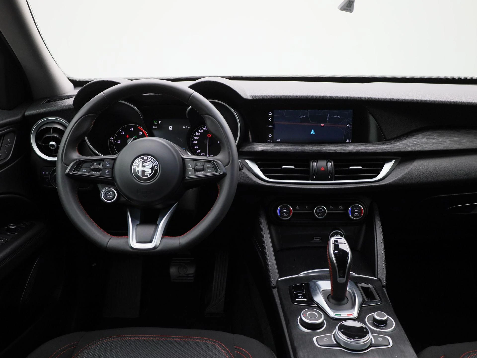 Alfa Romeo-Stelvio-image-6