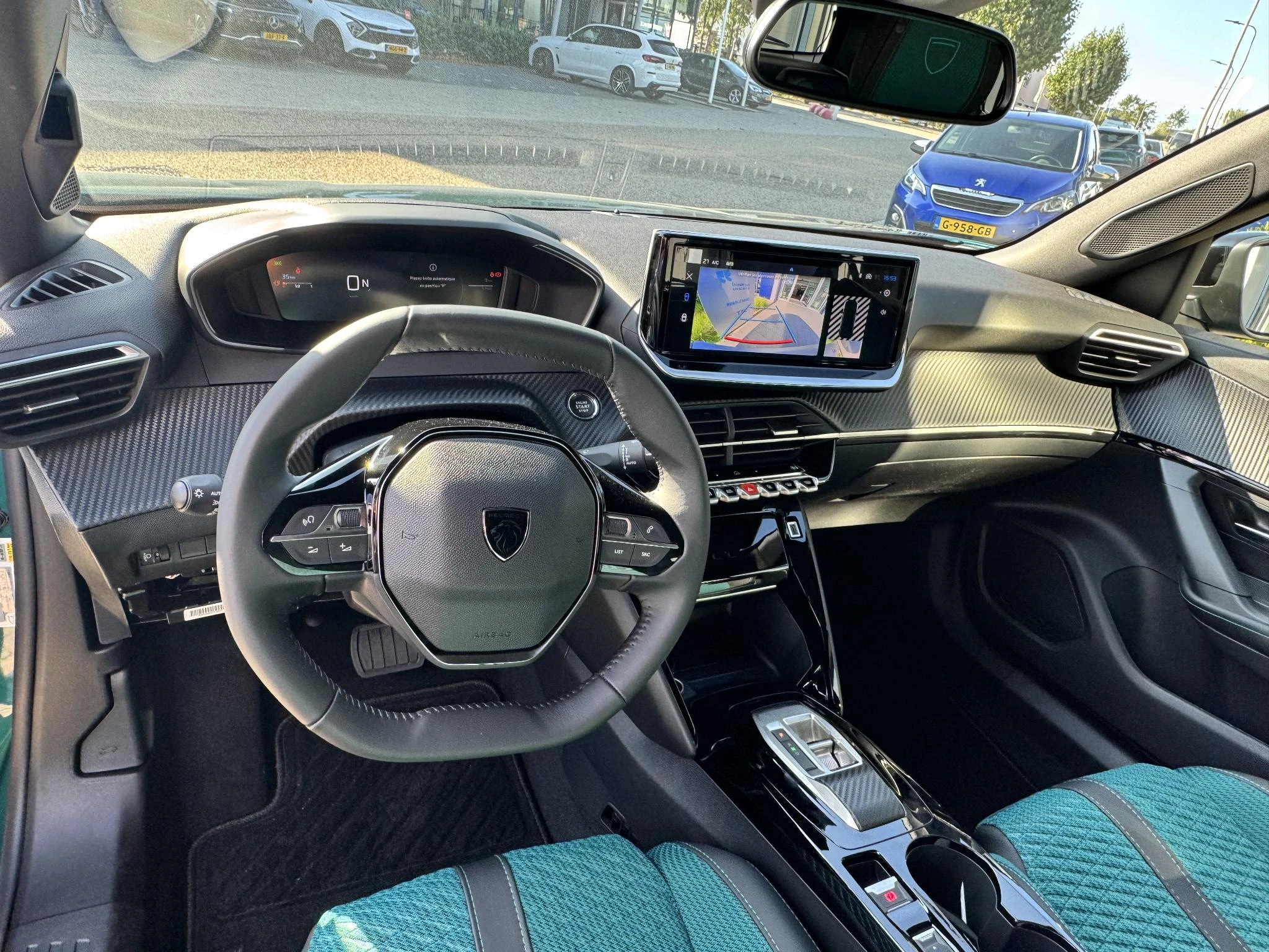 Peugeot-2008-image-11