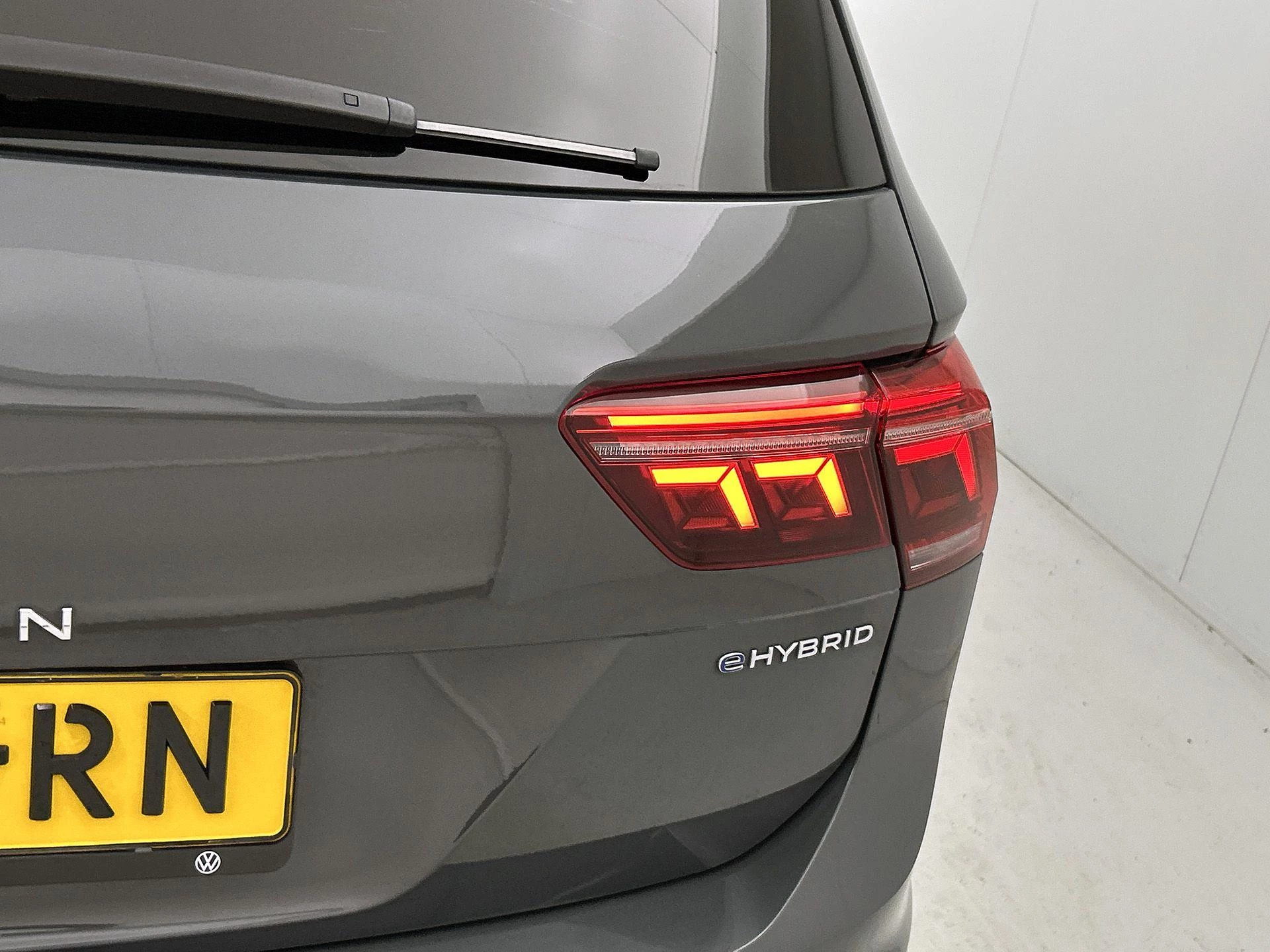 Volkswagen-Tiguan-image-13