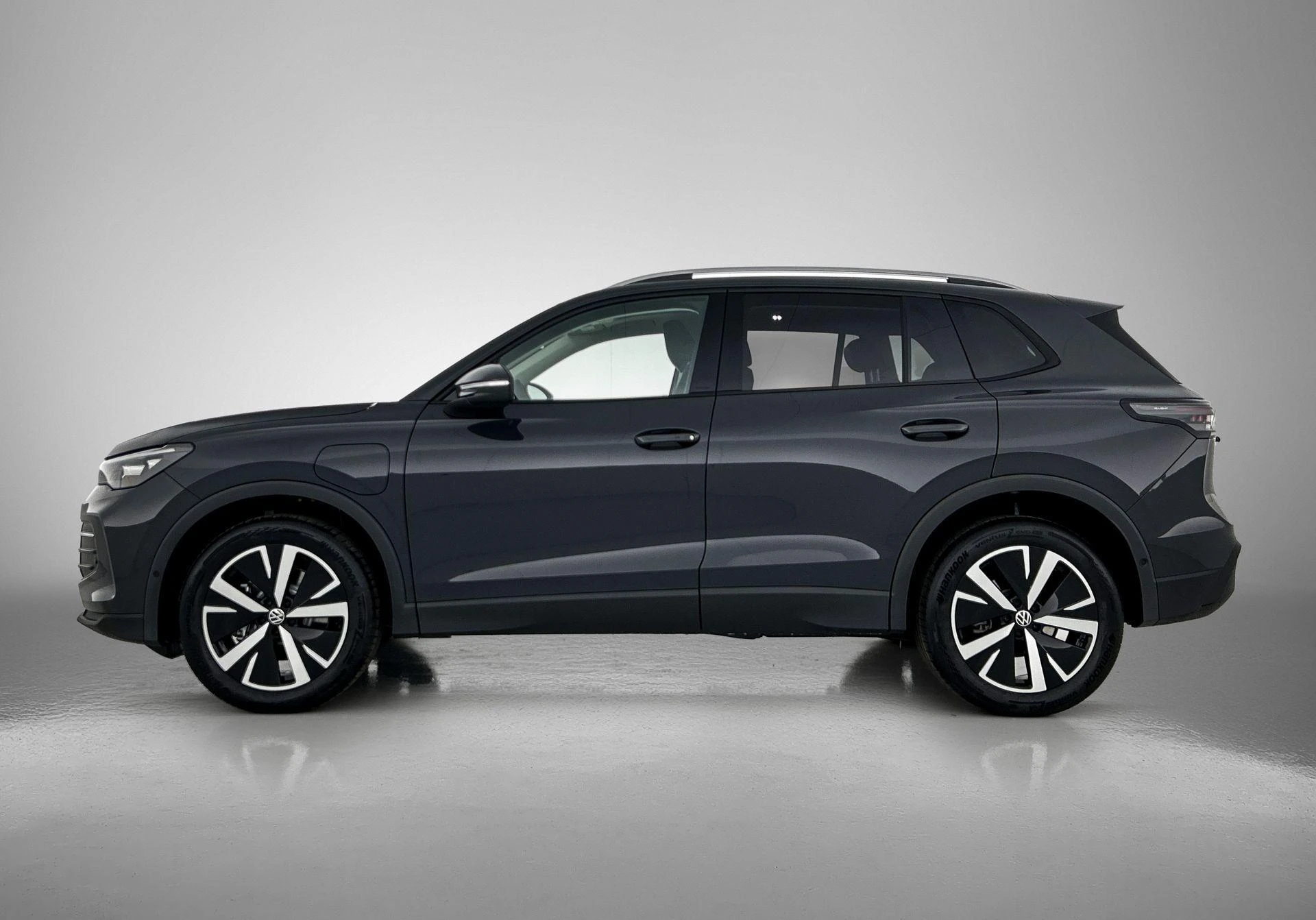 Volkswagen-Tiguan-image-1
