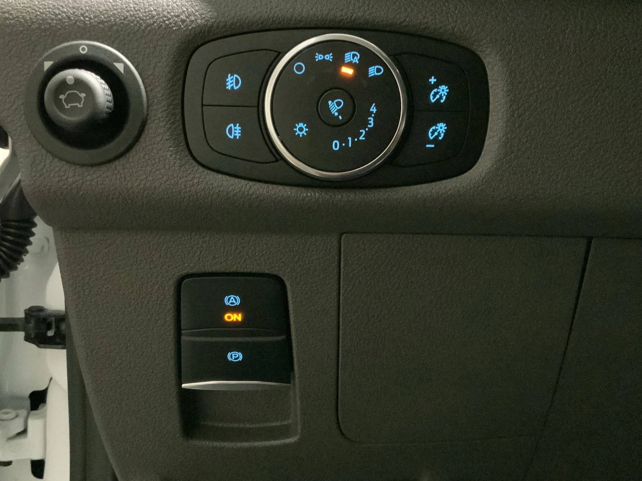 Ford-Transit-image-18