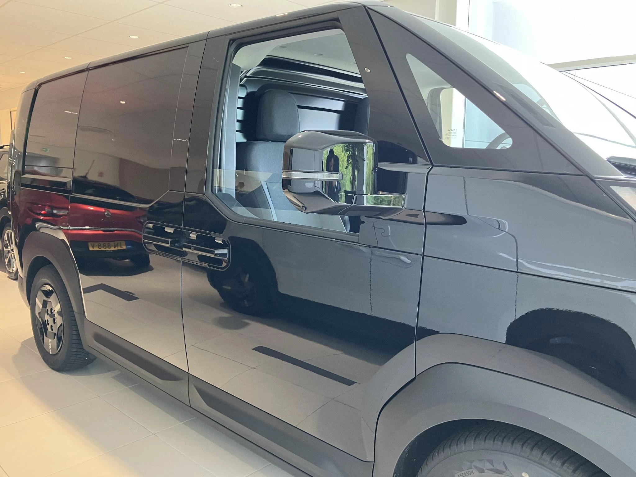 Kia-PV5-image-4
