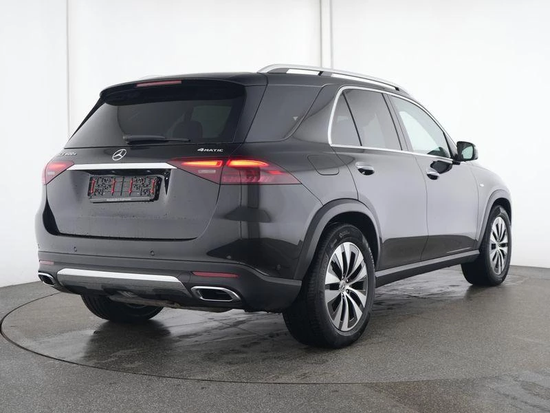 Mercedes-Benz-GLE-image-2