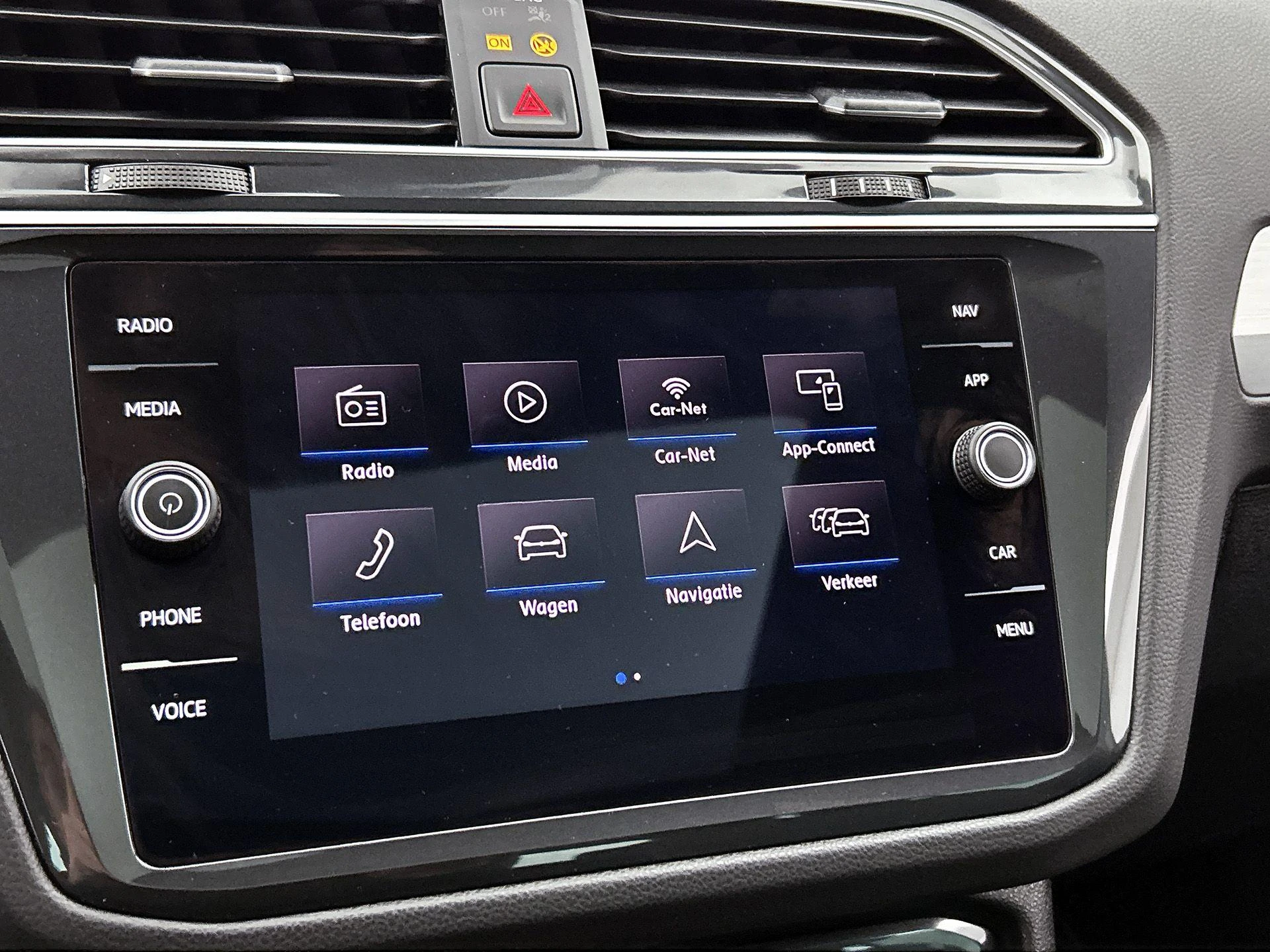 Volkswagen-Tiguan-image-28