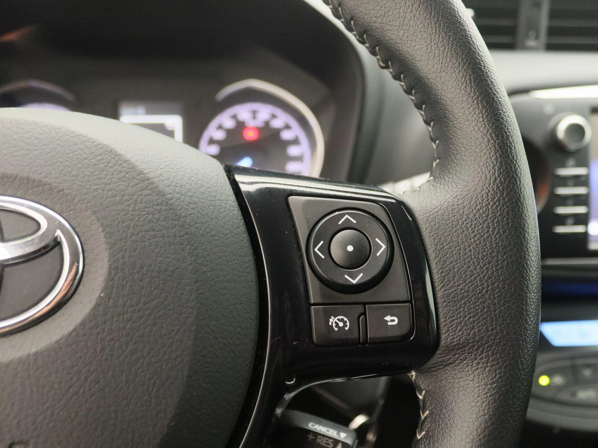 Toyota-Yaris-image-17