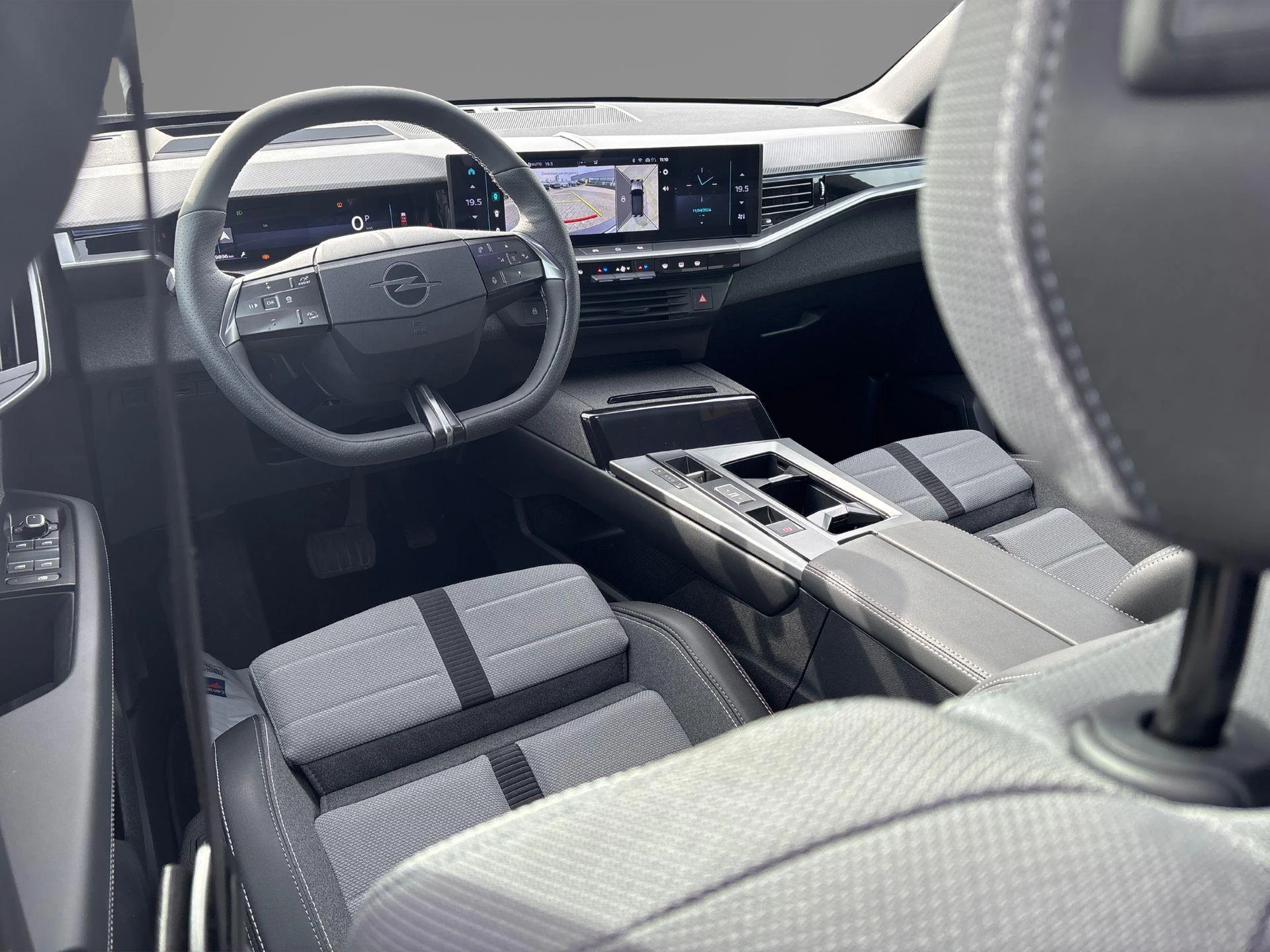 Opel-Grandland-image-12