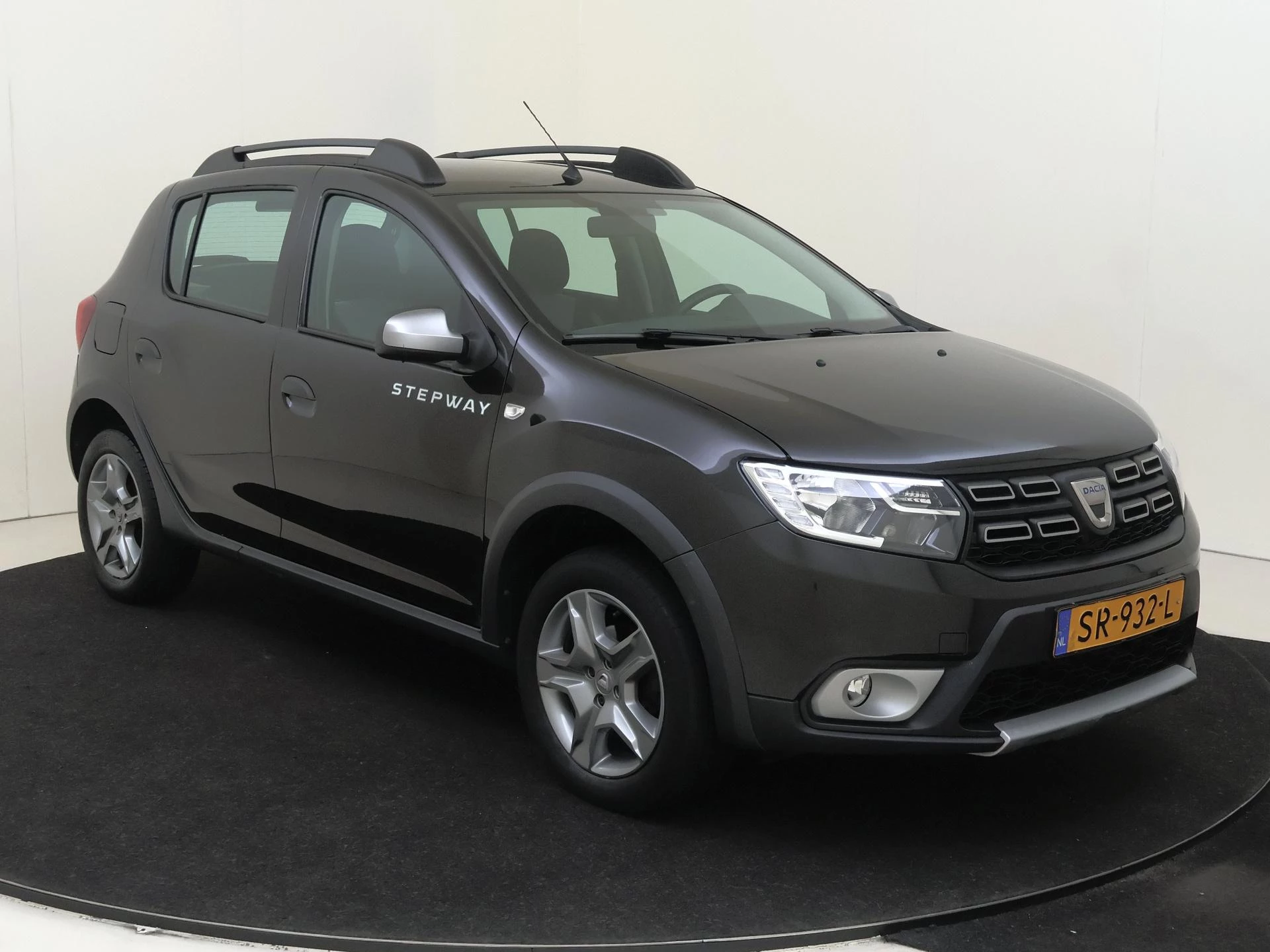 Dacia-Sandero-image-2