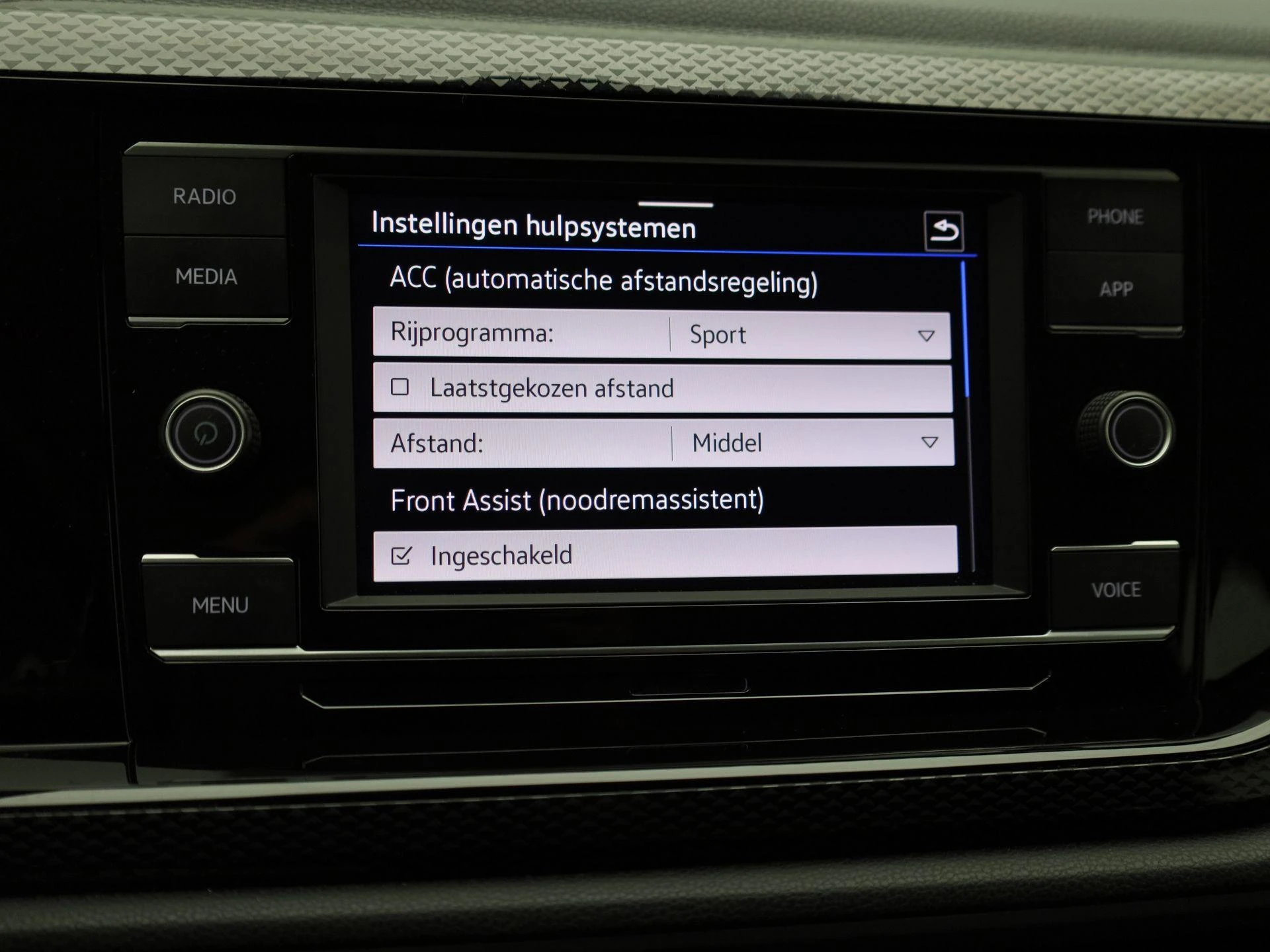 Volkswagen-Taigo-image-25