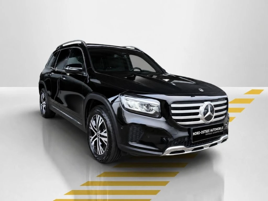 Mercedes-Benz-GLB 200 d-image-17