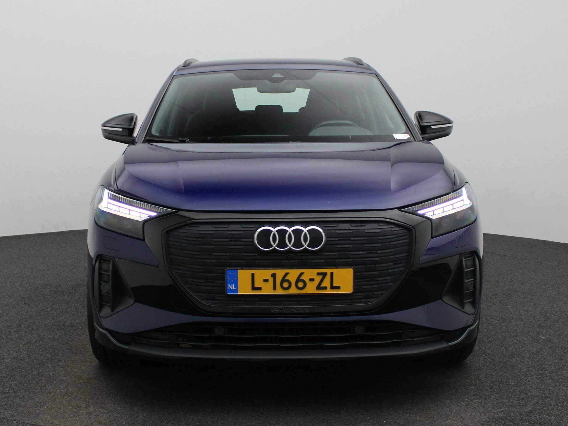 Audi-Q4 e-tron-image-2