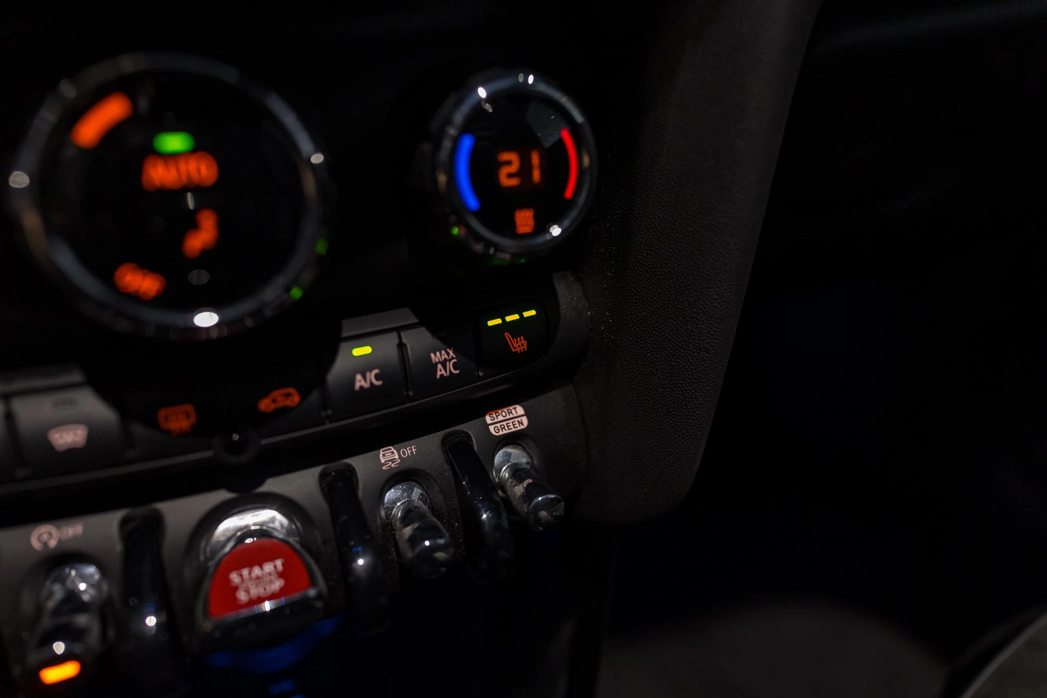 MINI-Cooper-image-36