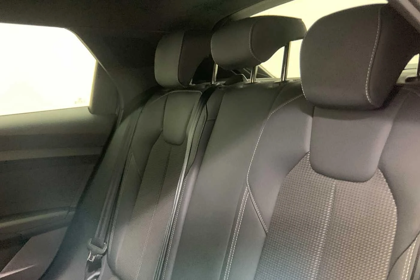 Audi-A1 Sportback-image-9