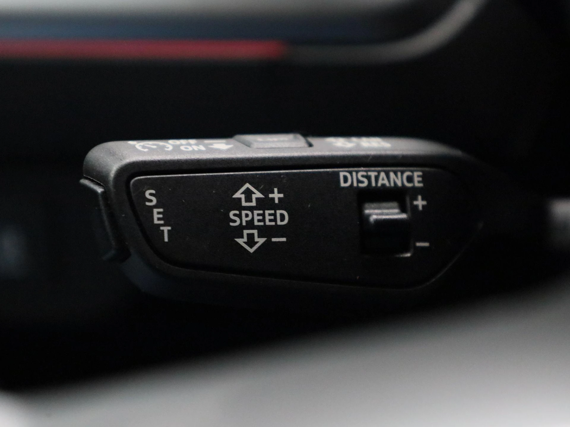 Audi-Q4 e-tron-image-19