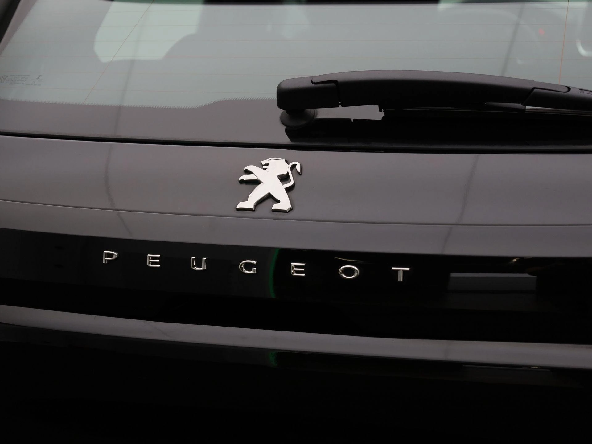 Peugeot-208-image-35