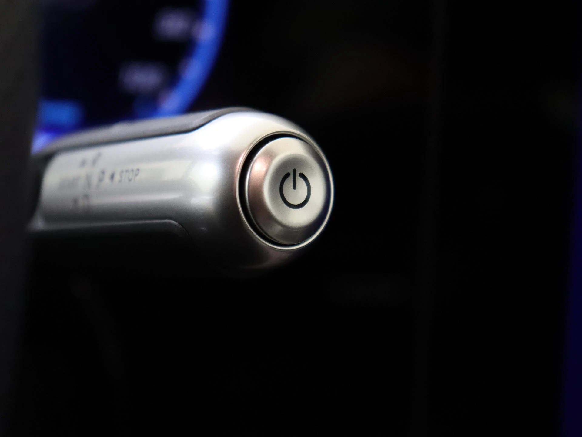 Mercedes-Benz-C-Klasse-image-21