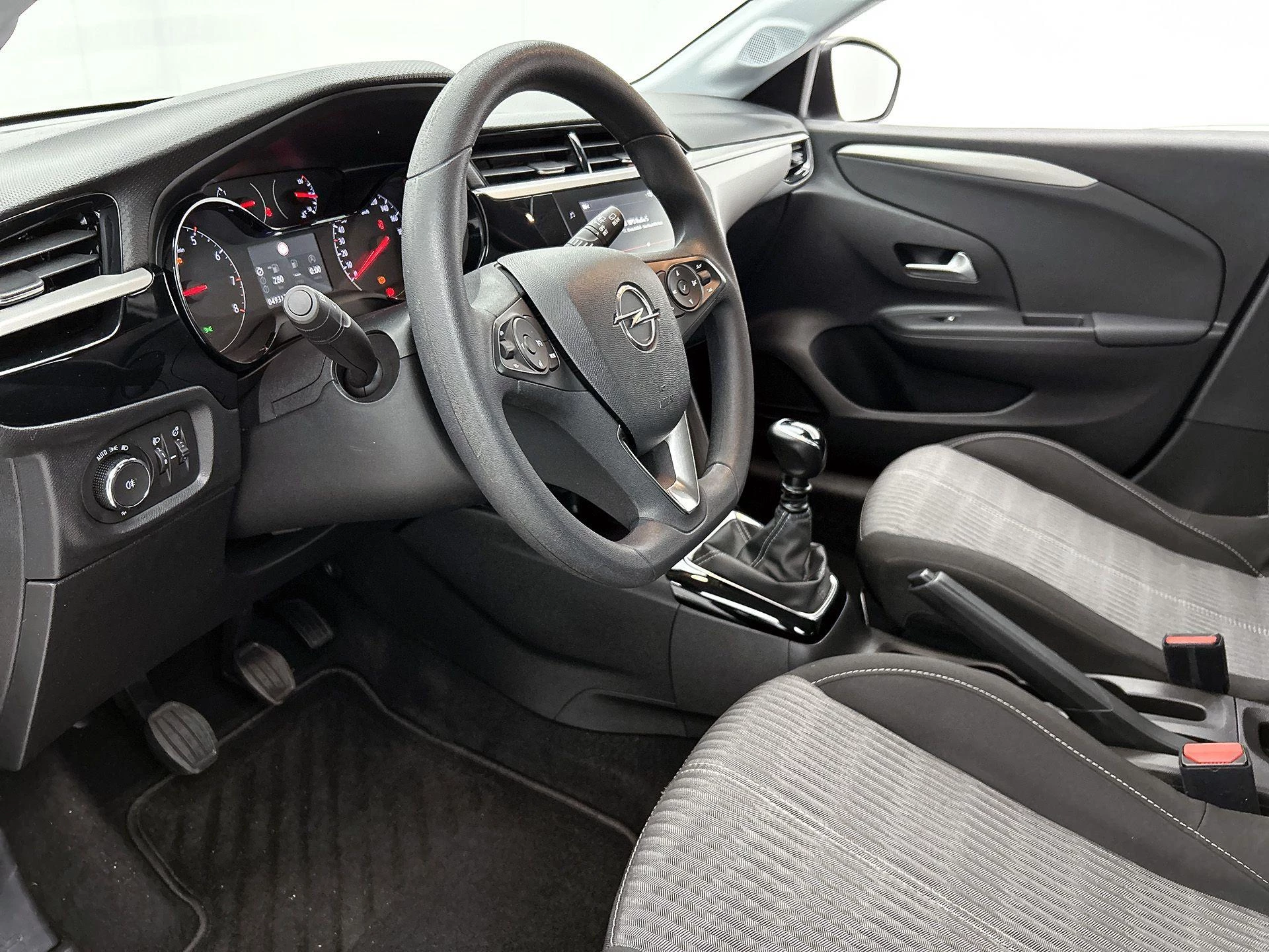 Opel-Corsa-image-20