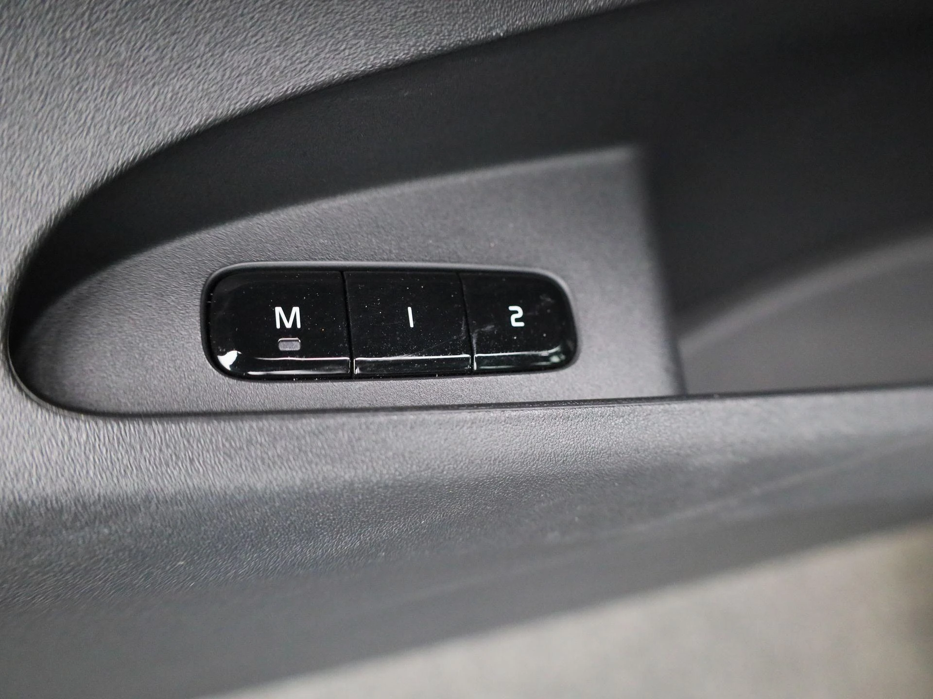 Polestar-2-image-32