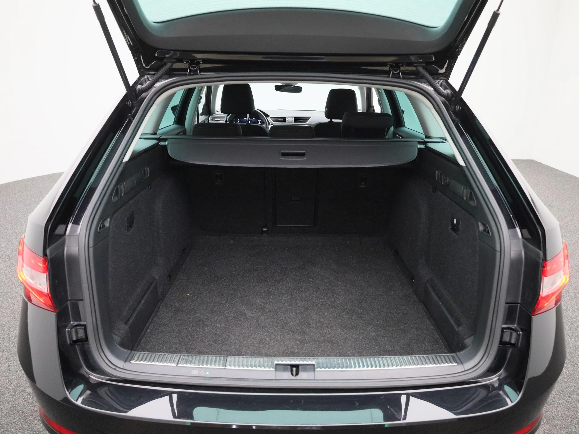 Škoda-Superb-image-13
