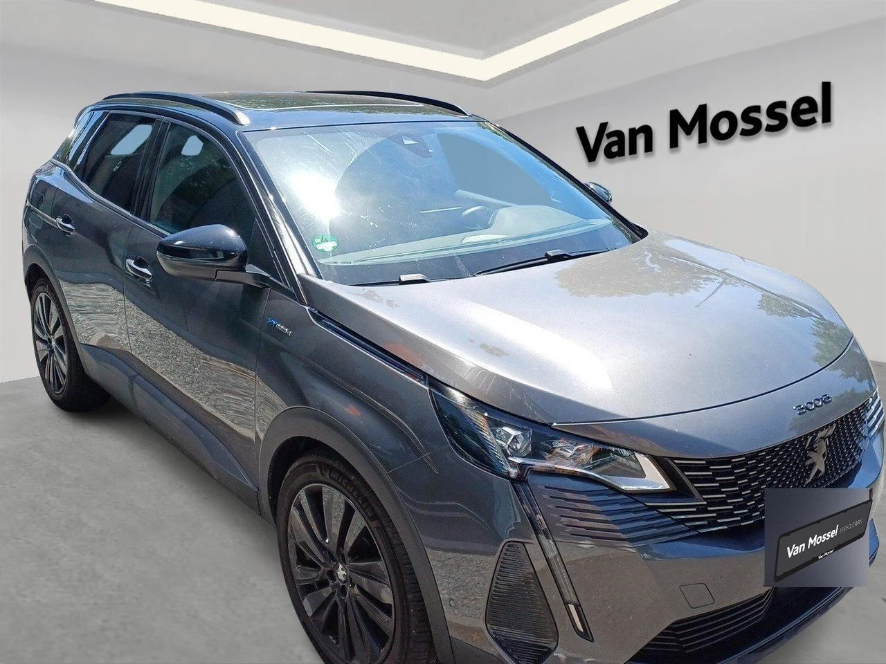Peugeot 3008 1.6 HYBRID4 300 e-Auto8 GT