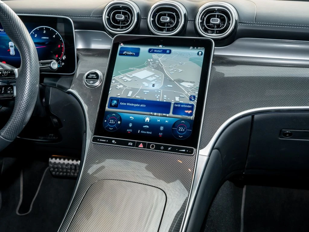 Mercedes-Benz-GLC 300 d-image-10