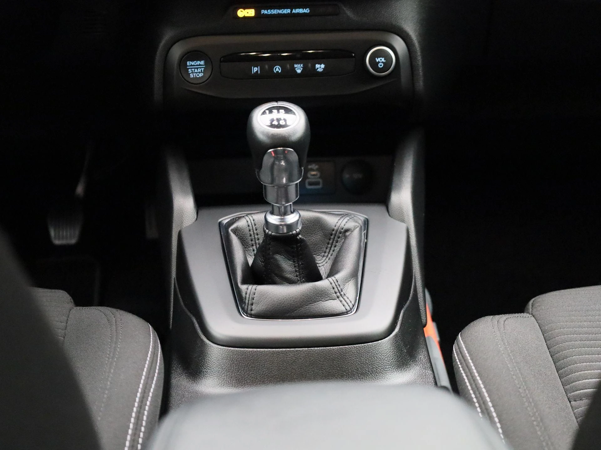 Ford Focus 1.0 EcoBoost Hybrid Titanium