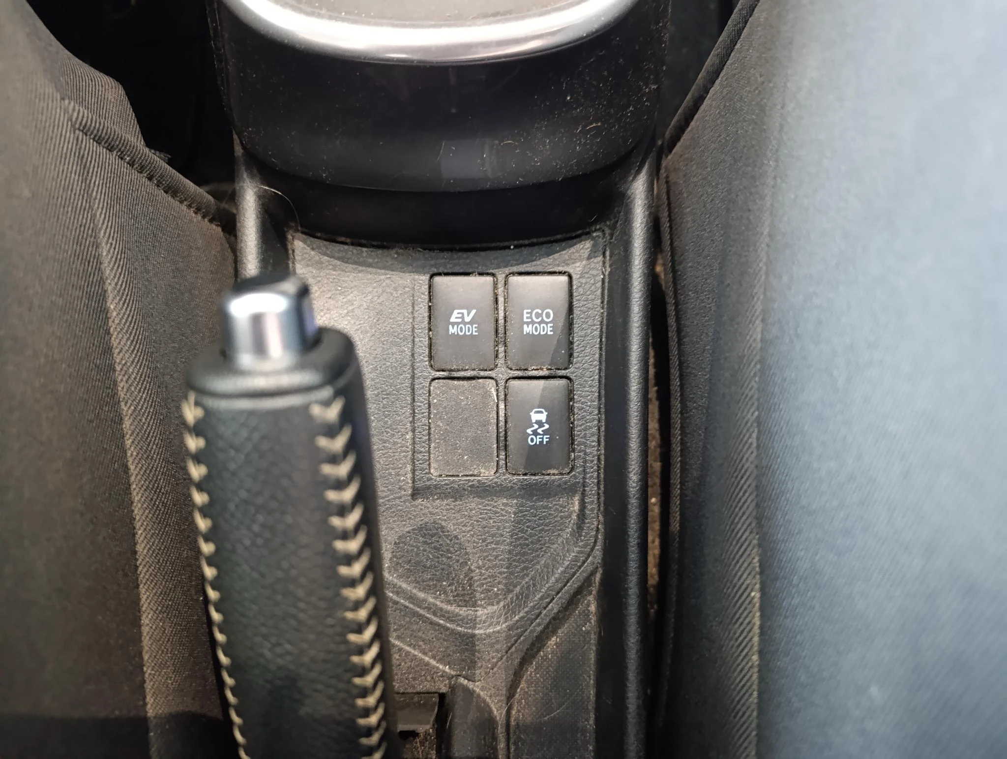 Toyota-Yaris-image-13